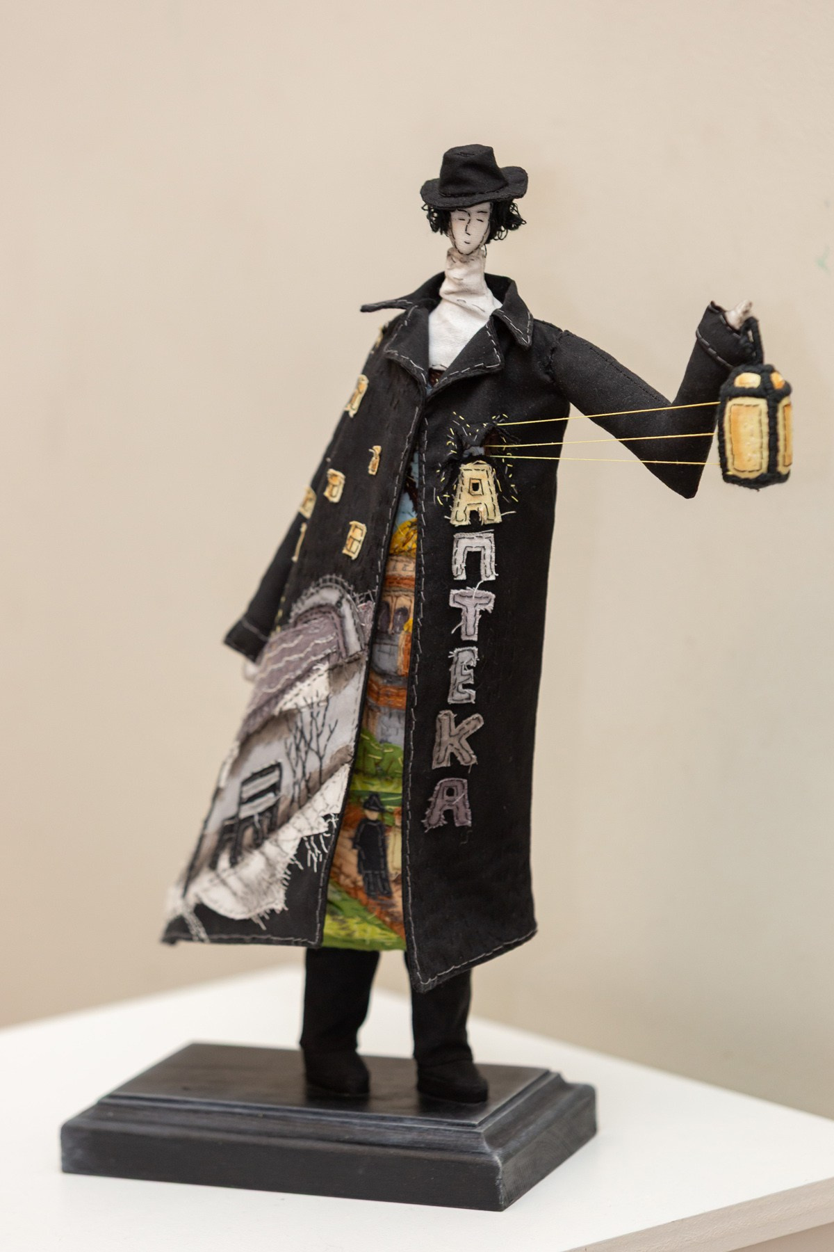Открытие выставки DollArt «Русский стиль — Серебряный век», март 2026 г. Портретные фотографы в Москве — Анна и Алексей Бородины