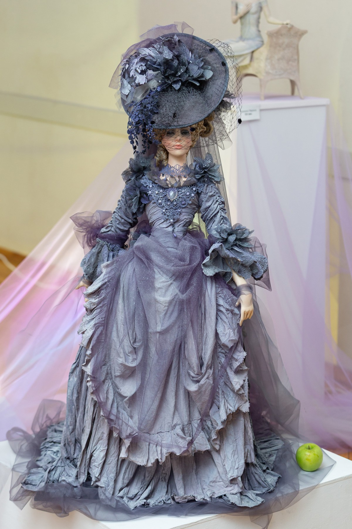 Открытие выставки DollArt «Русский стиль — Серебряный век», март 2026 г. Портретные фотографы в Москве — Анна и Алексей Бородины