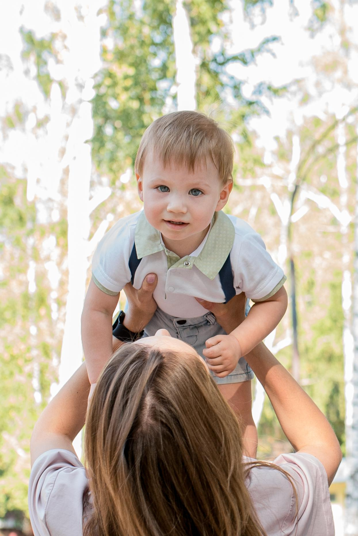 Данил, 1 годик (прогулочная фотосессия ЦПКиО Маяковского). Фотограф новорожденных в Екатеринбурге Лена Ильина