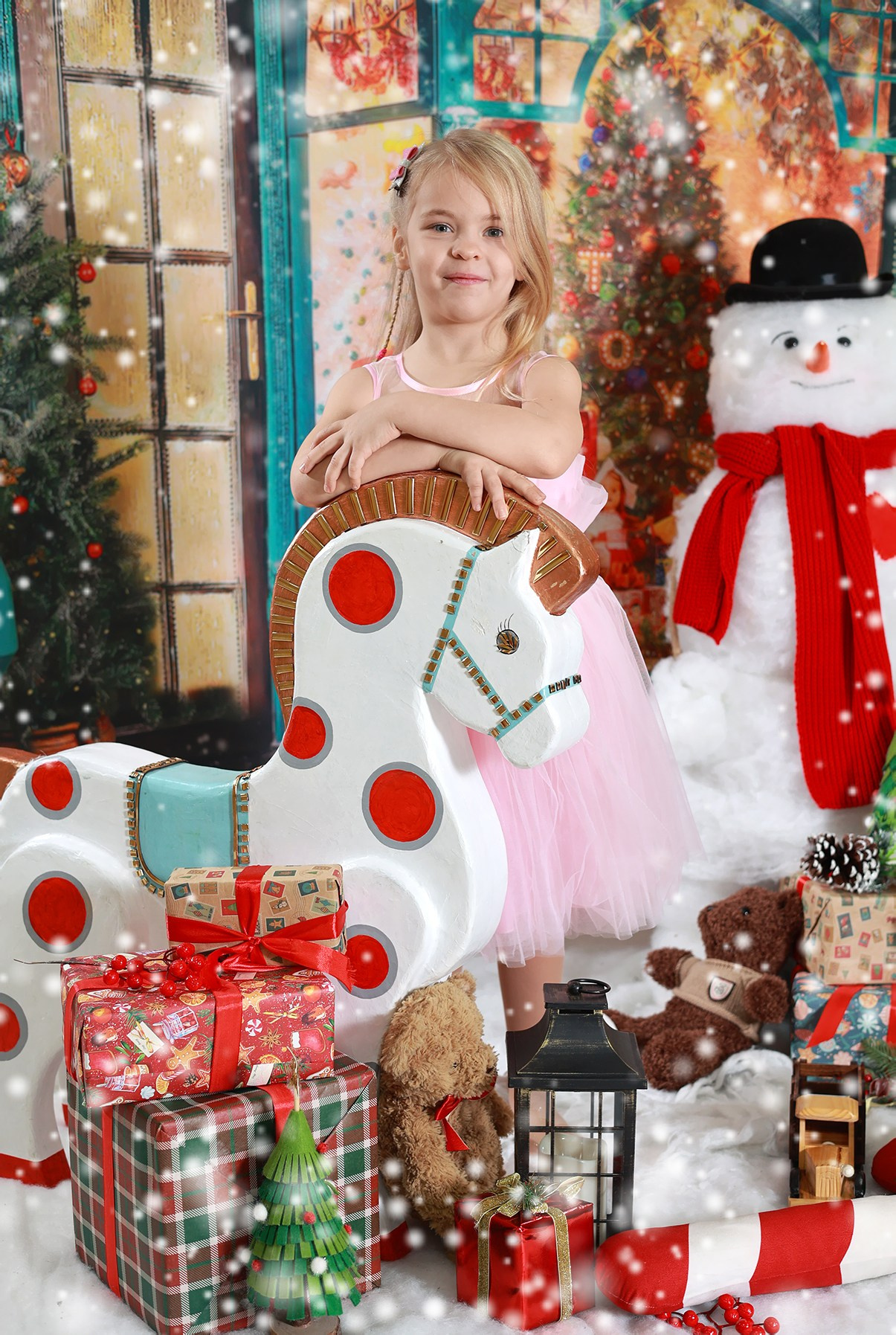 Магазин игрушек. Выпускные альбомы в Иваново в детский сад и школу. Александр и Светлана Янкины