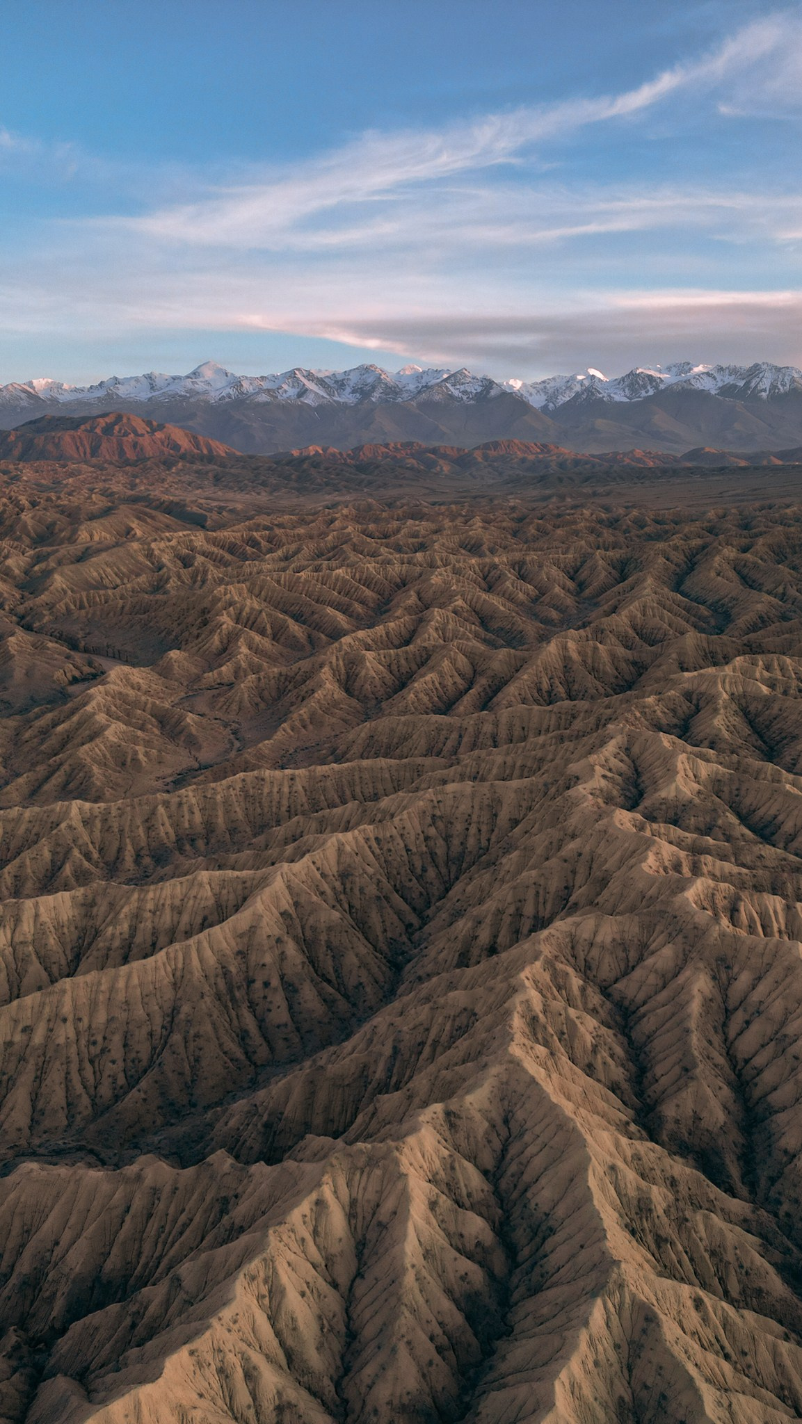 Кыргызстан. Человек с фотокамерой