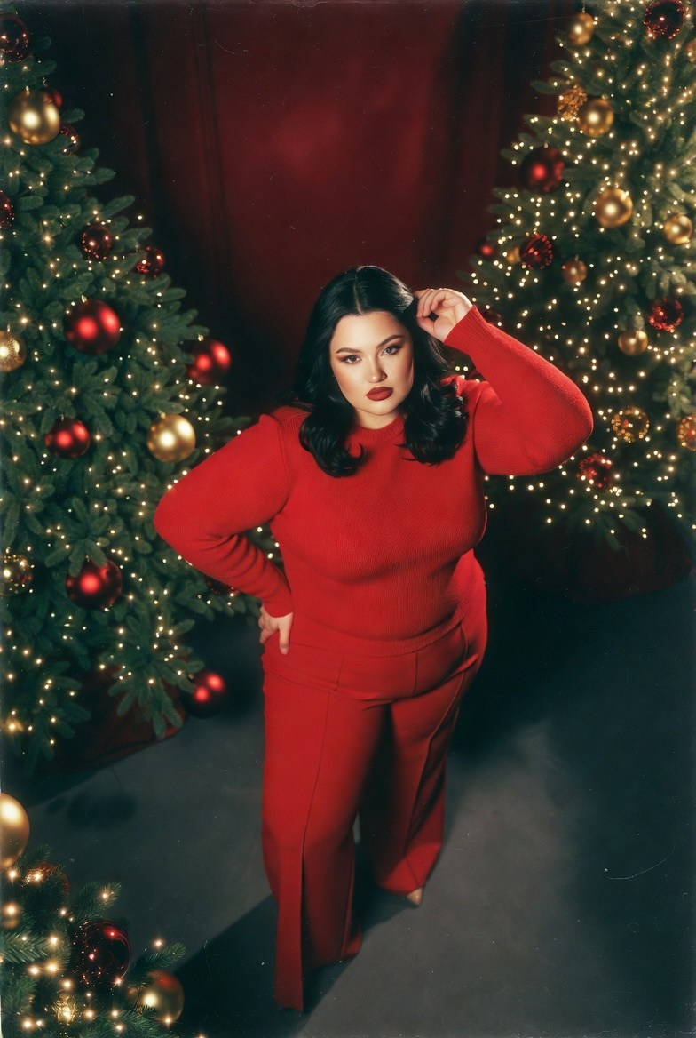 Плюс сайз в красном