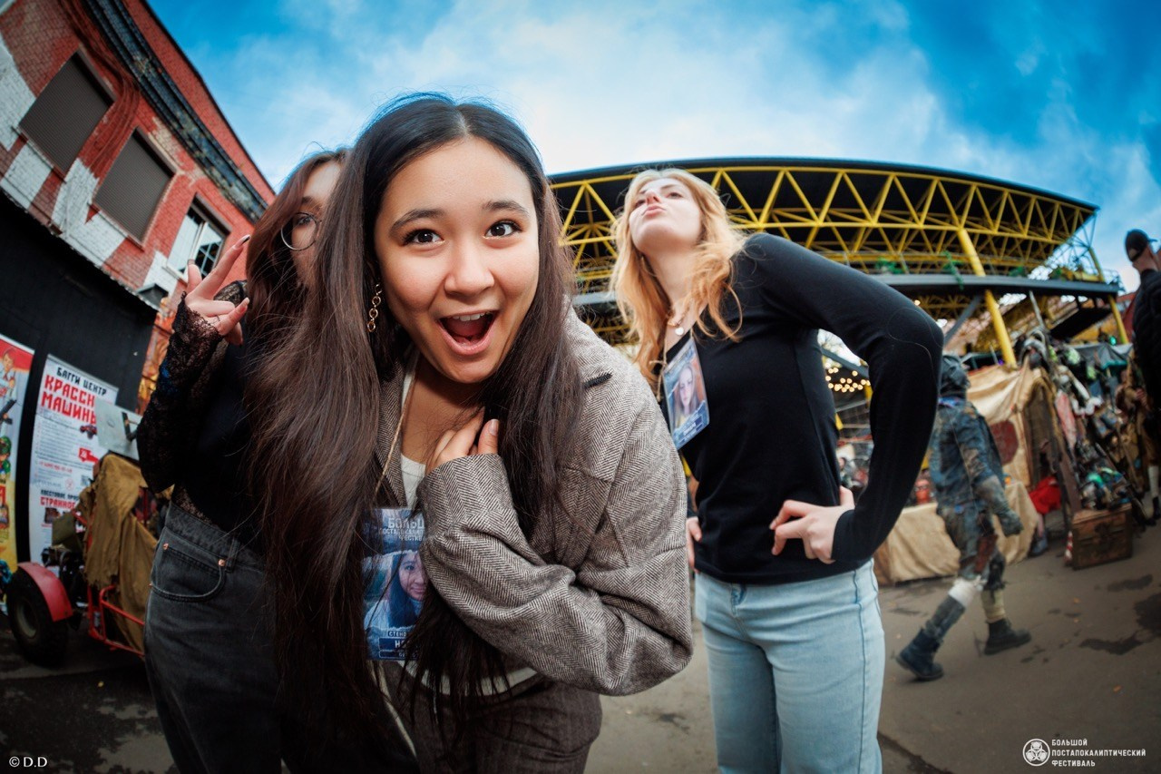 Большой Постапокалиптический Фестиваль 2025. Различные мероприятия и просто фотографии людей