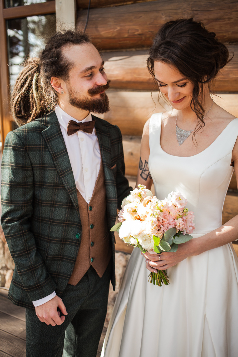 Nata and Vasily wedding on the bay. Darin the photographer