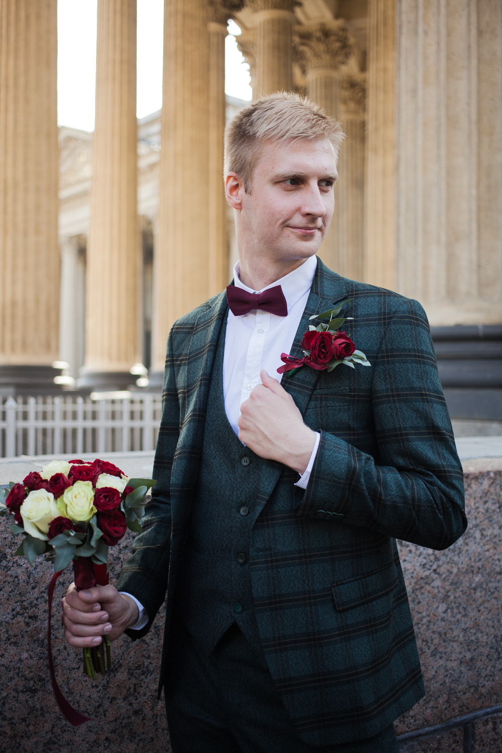 Alexa and Dmitry street wedding. Darin the photographer