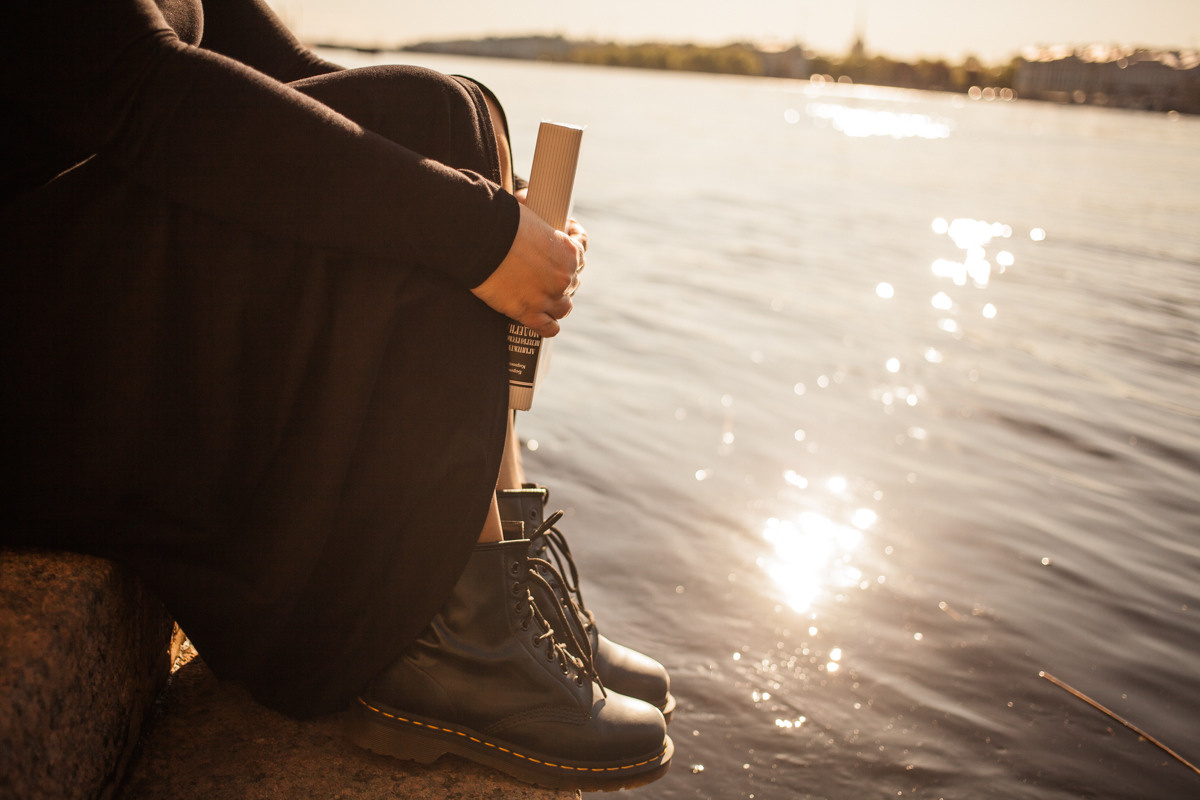 Helen, the guide of the city. Darin the photographer