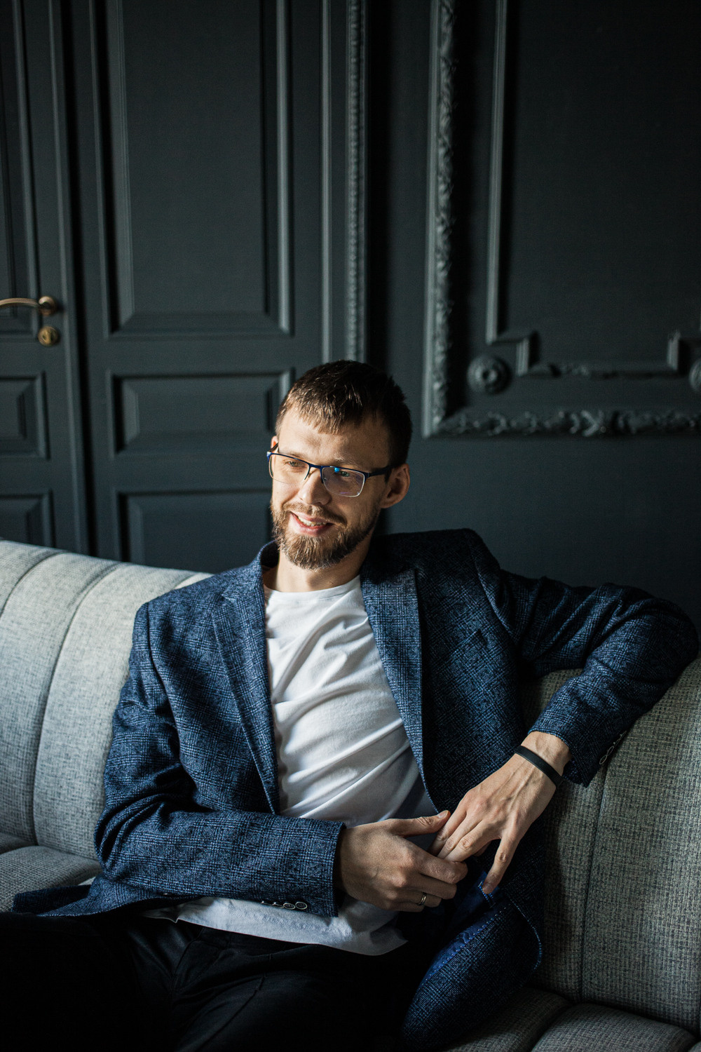 Konstantin, the doctor, neurologist. Darin the photographer