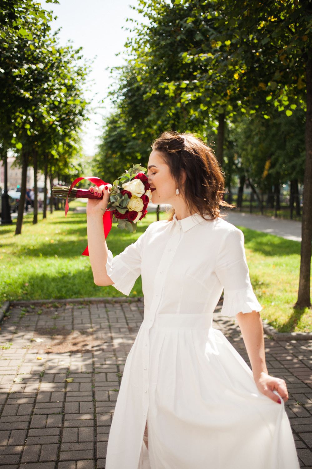 Alexa and Dmitry street wedding. Darin the photographer