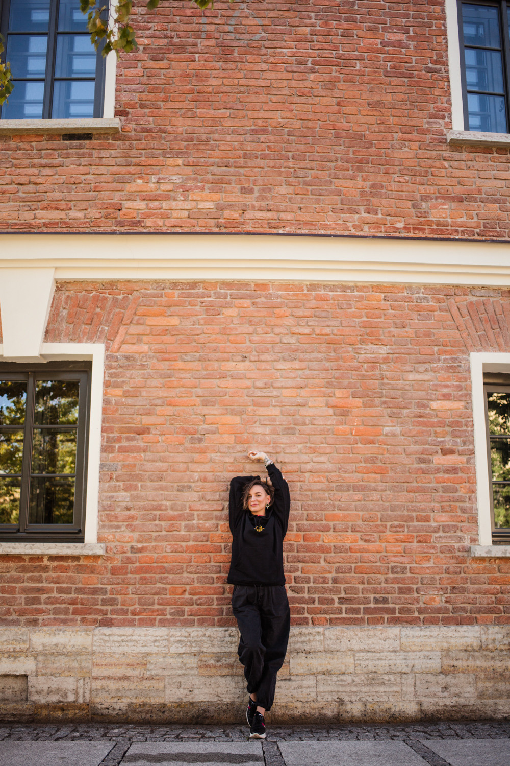 Juliya in the park. Darin the photographer