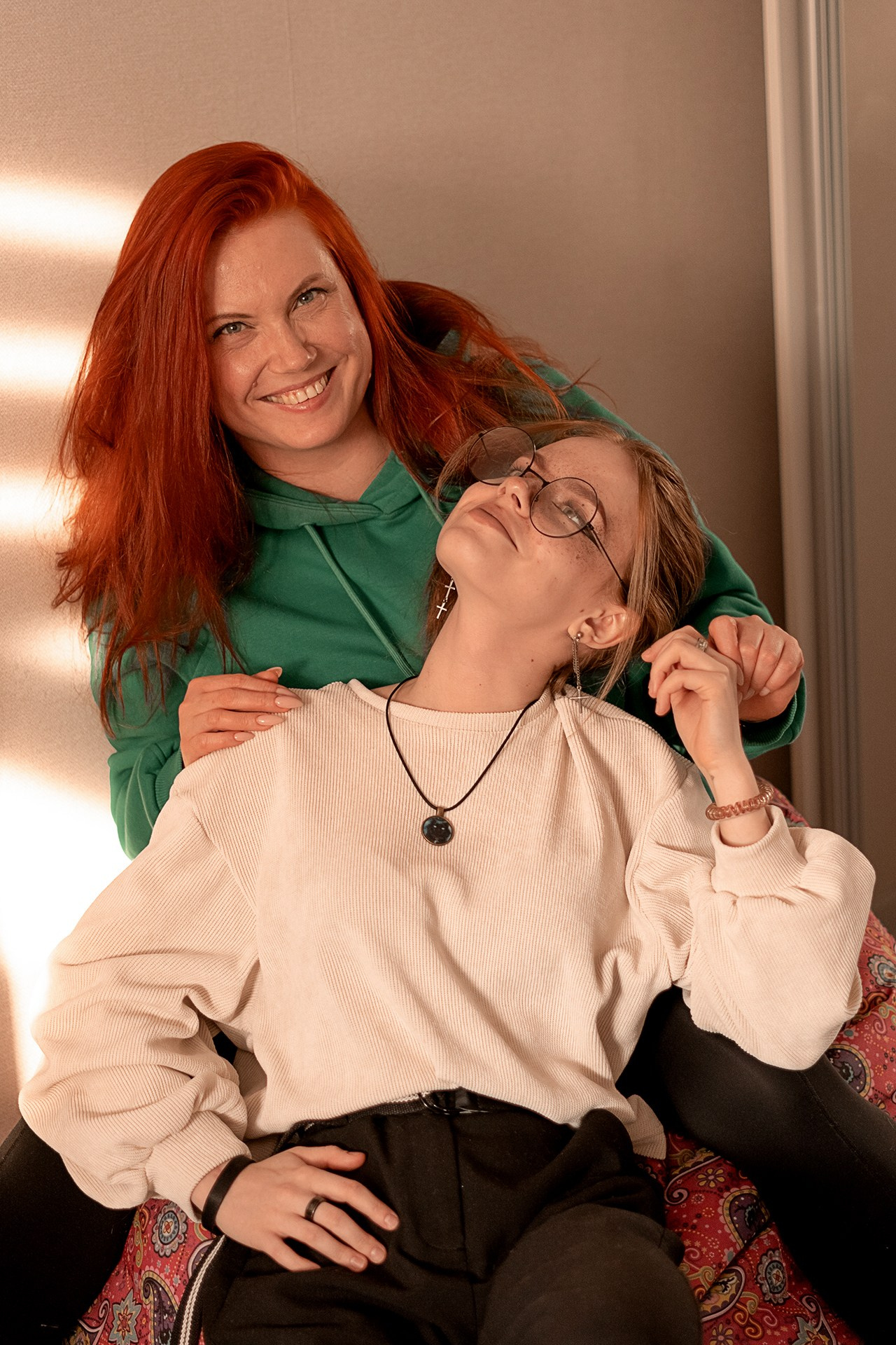 Алена и дочь Злата. Семейный и женский фотограф, контент фотосессия в Екатеринбурге