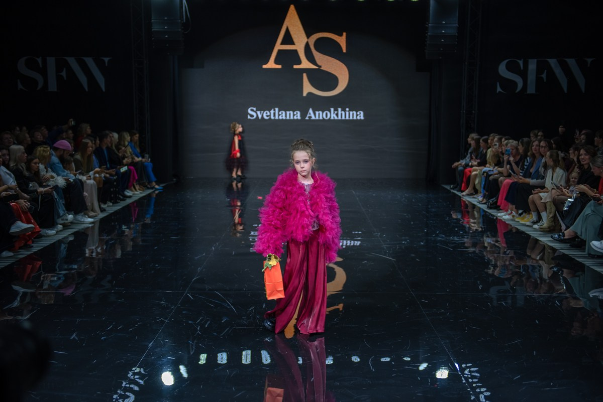 SochiFashionWeek2024 дизайнер Анохина Светлана. Семейный и коммерческий фотограф в Сочи Александр Бодунов