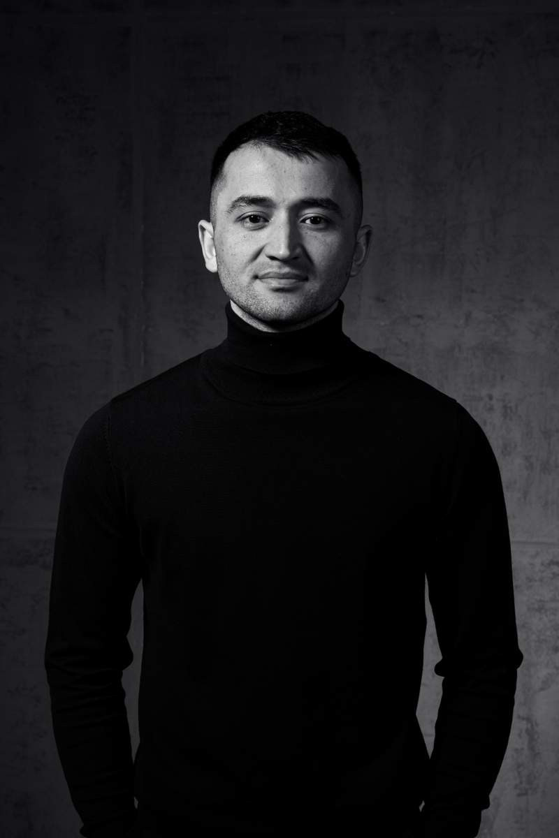 Бизнес-портрет. BWstudio — фотостудия черно-белой фотографии Алматы. Фотограф Алматы. Фотостудия Алматы