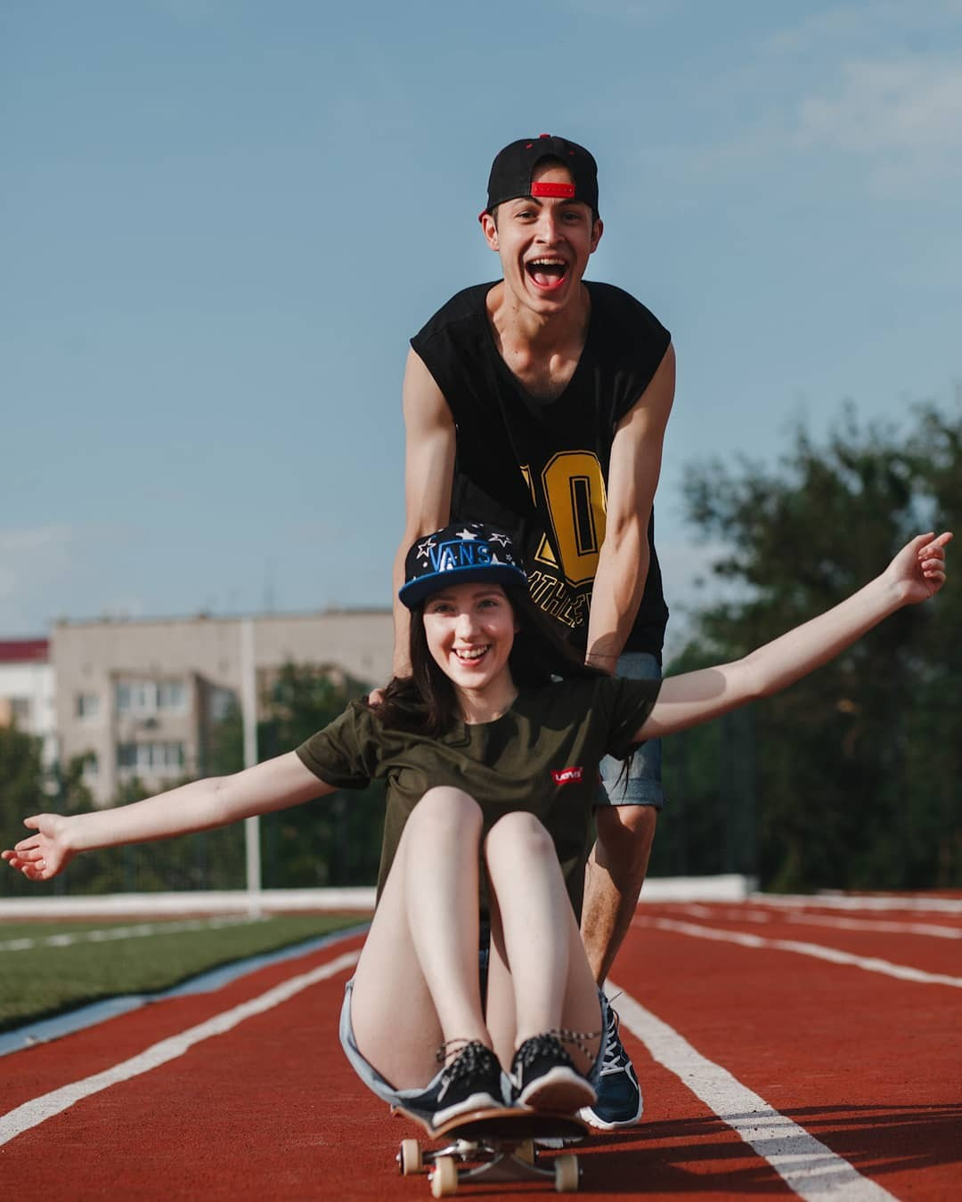 Фотосессия на стадионе. Свадебный и семейный фотограф в Элисте Лиджик Сарлов