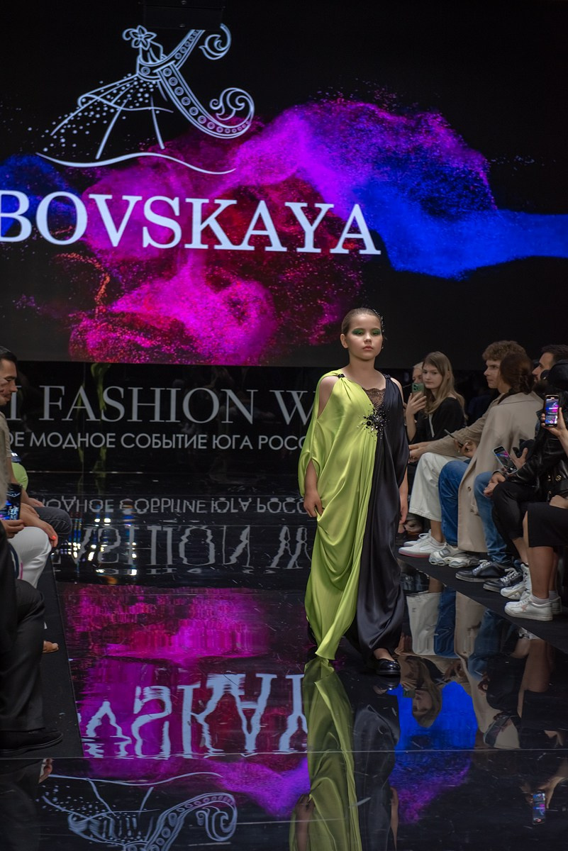 SochiFashionWeek2024 дизайнер Кибовская. Семейный и коммерческий фотограф в Сочи Александр Бодунов
