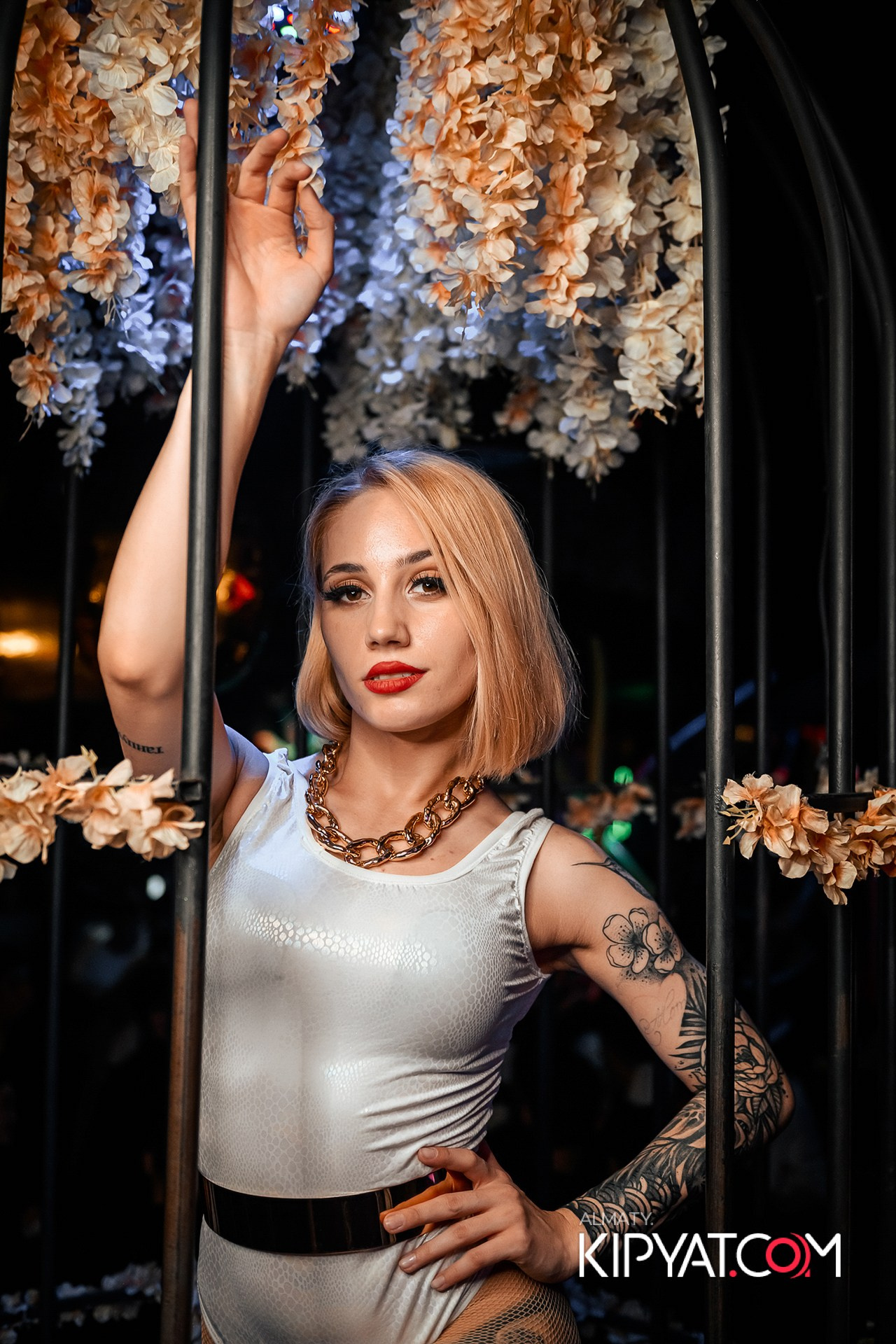 UYAT EMES BAR. КИПЯТКОМ АЛМАТЫ!