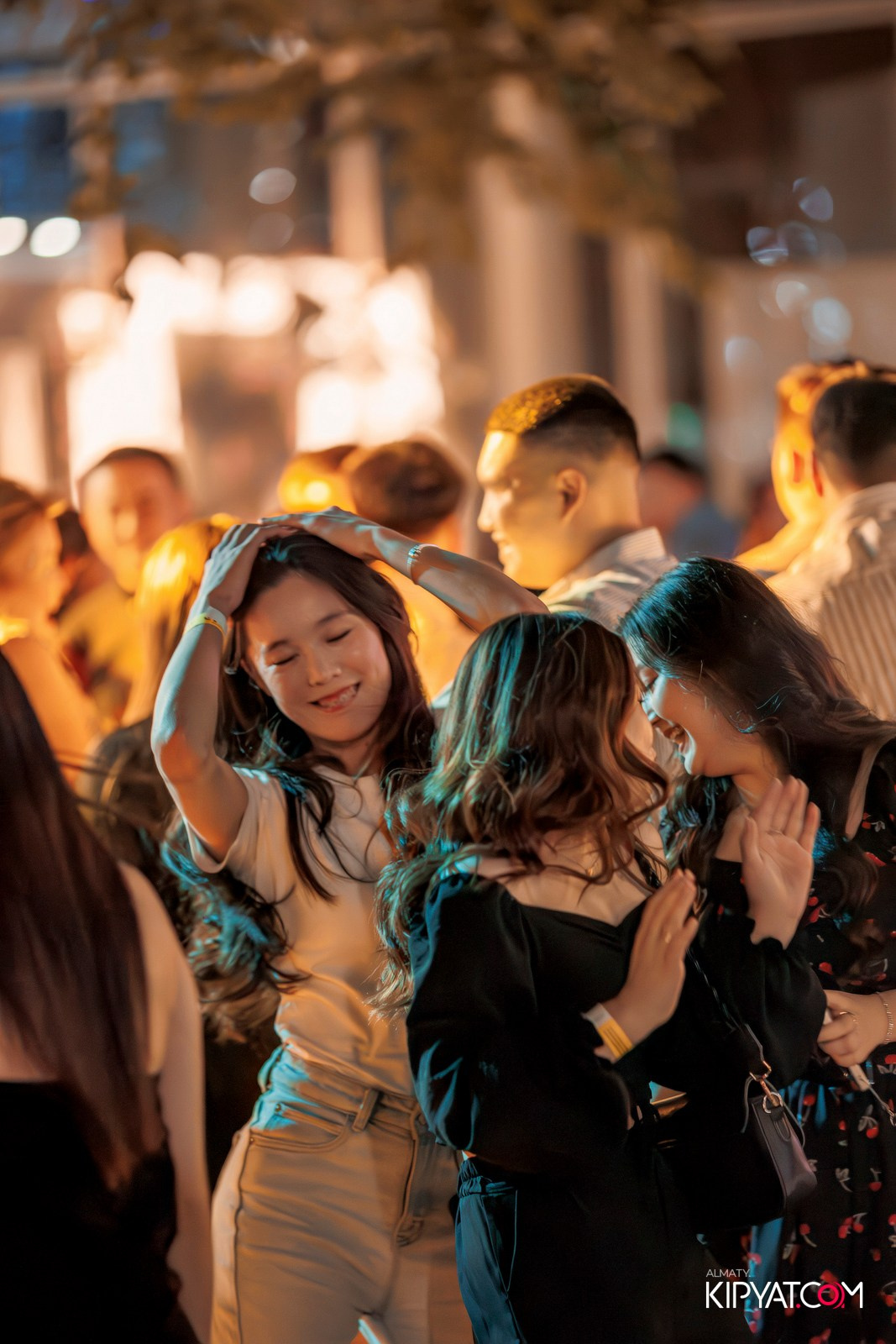 EVENT BAR. КИПЯТКОМ АЛМАТЫ!