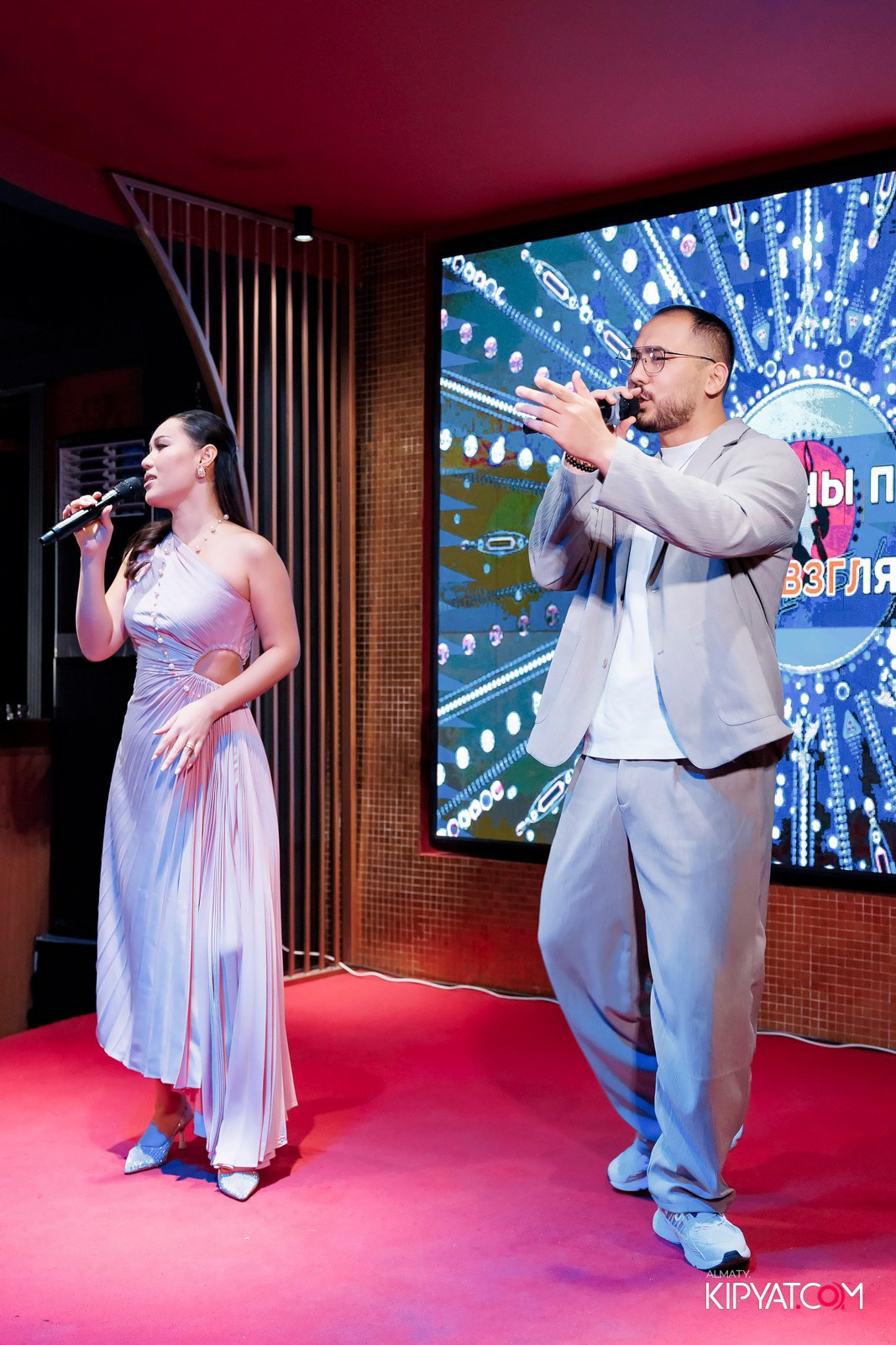 ЗАЯ, НА БИС. КИПЯТКОМ АЛМАТЫ!