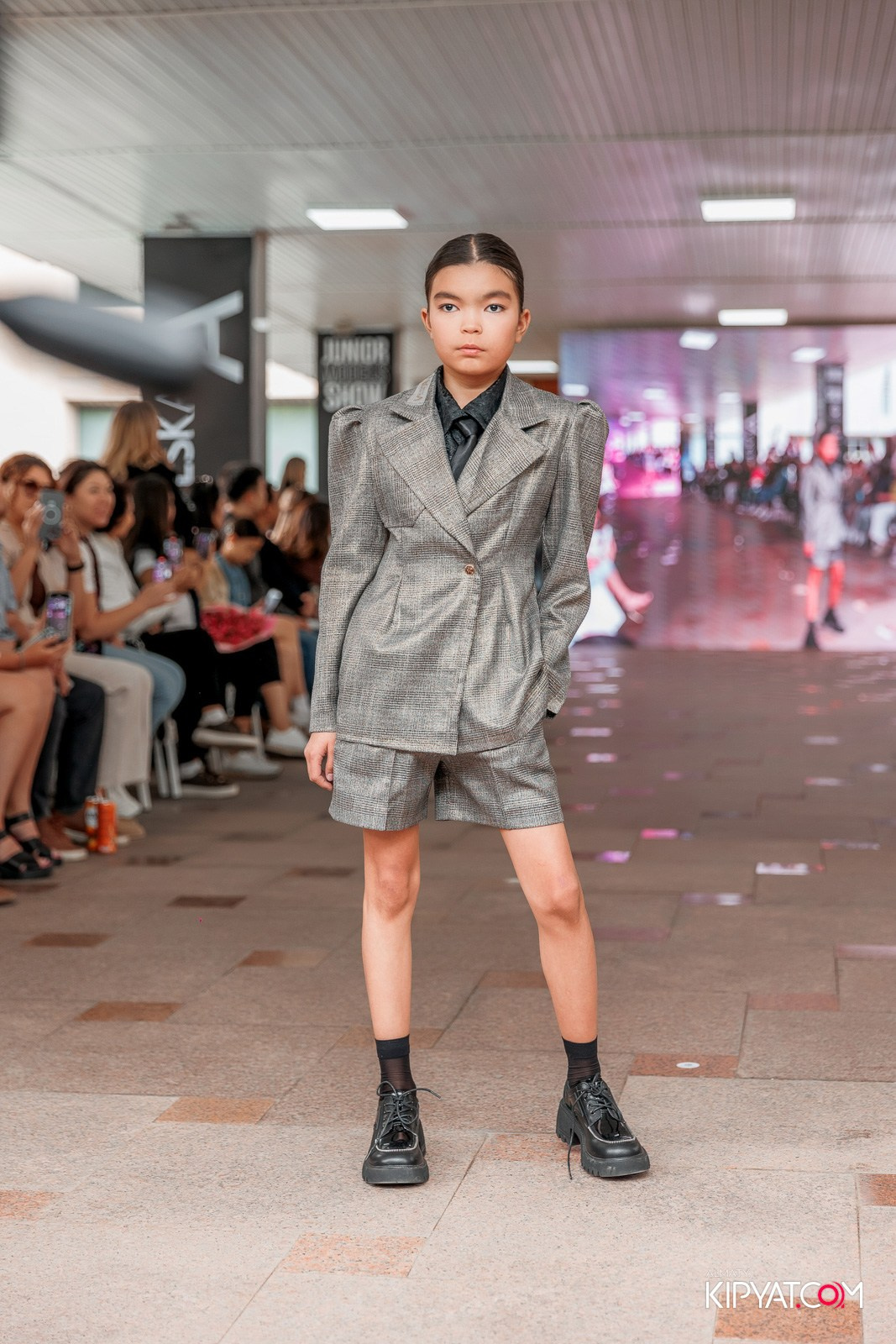 JUNIOR FASHION SHOW. КИПЯТКОМ АЛМАТЫ!