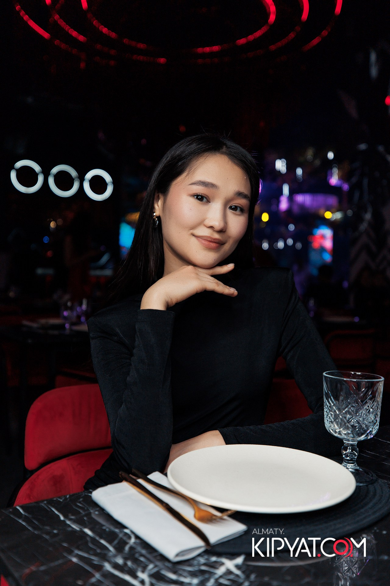 Friends bar & terrace. КИПЯТКОМ АЛМАТЫ! Фотосъемка мероприятий в Алматы