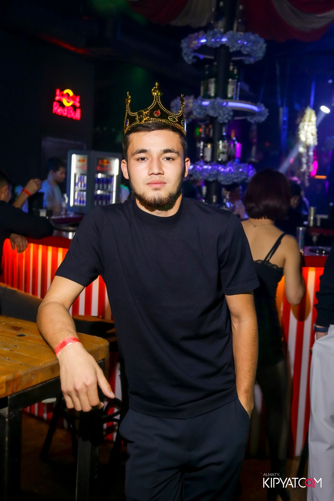 UYAT EMES BAR. КИПЯТКОМ АЛМАТЫ!