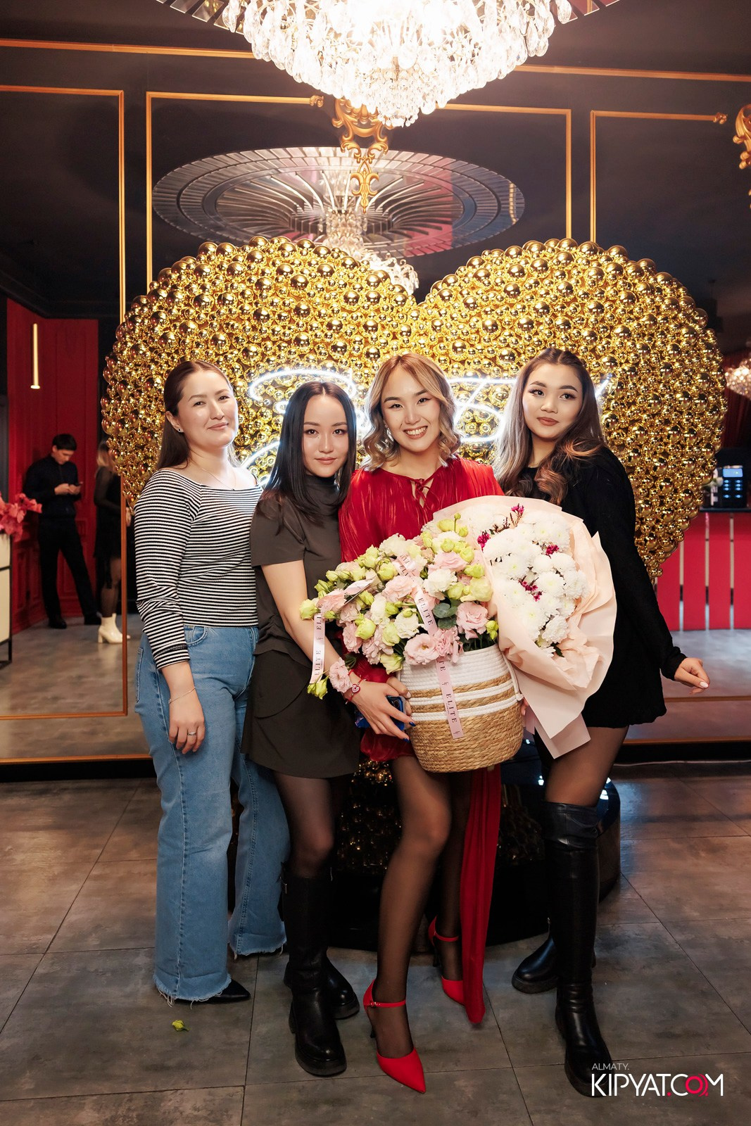 ЗАЯ, НА БИС. КИПЯТКОМ АЛМАТЫ! Фотосъемка мероприятий в Алматы