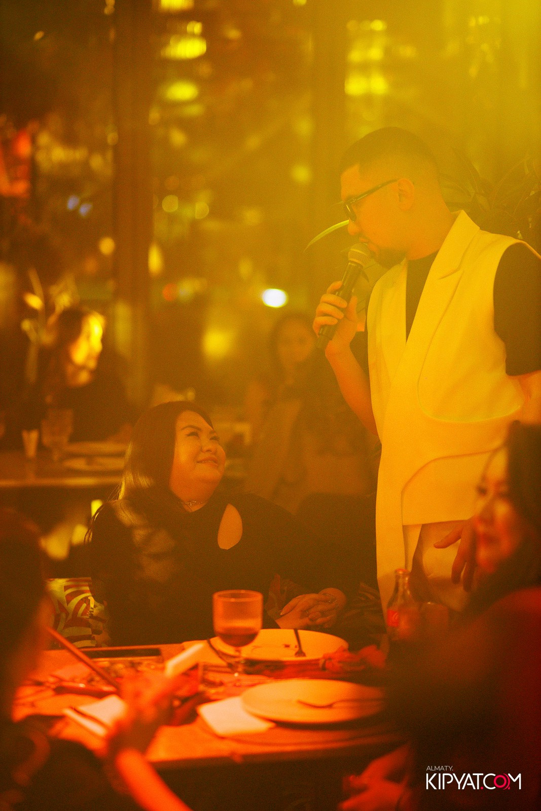 FRIENDS BAR & TERRACE. КИПЯТКОМ АЛМАТЫ! Фотосъемка мероприятий в Алматы