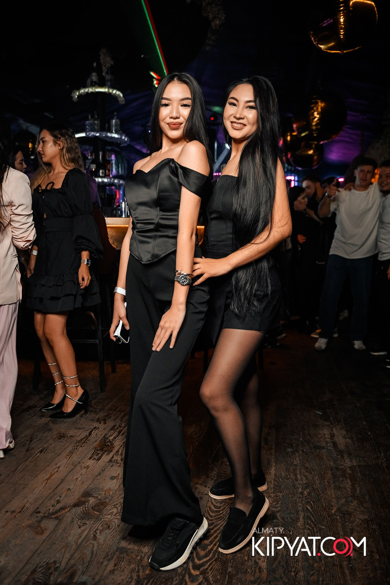 UYAT EMES BAR. КИПЯТКОМ АЛМАТЫ!