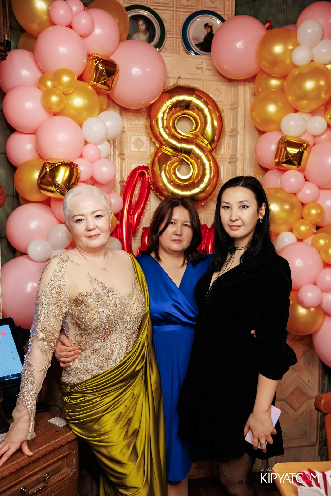 РЕСТОРАН МАРЬИНА РОЩА. КИПЯТКОМ АЛМАТЫ!