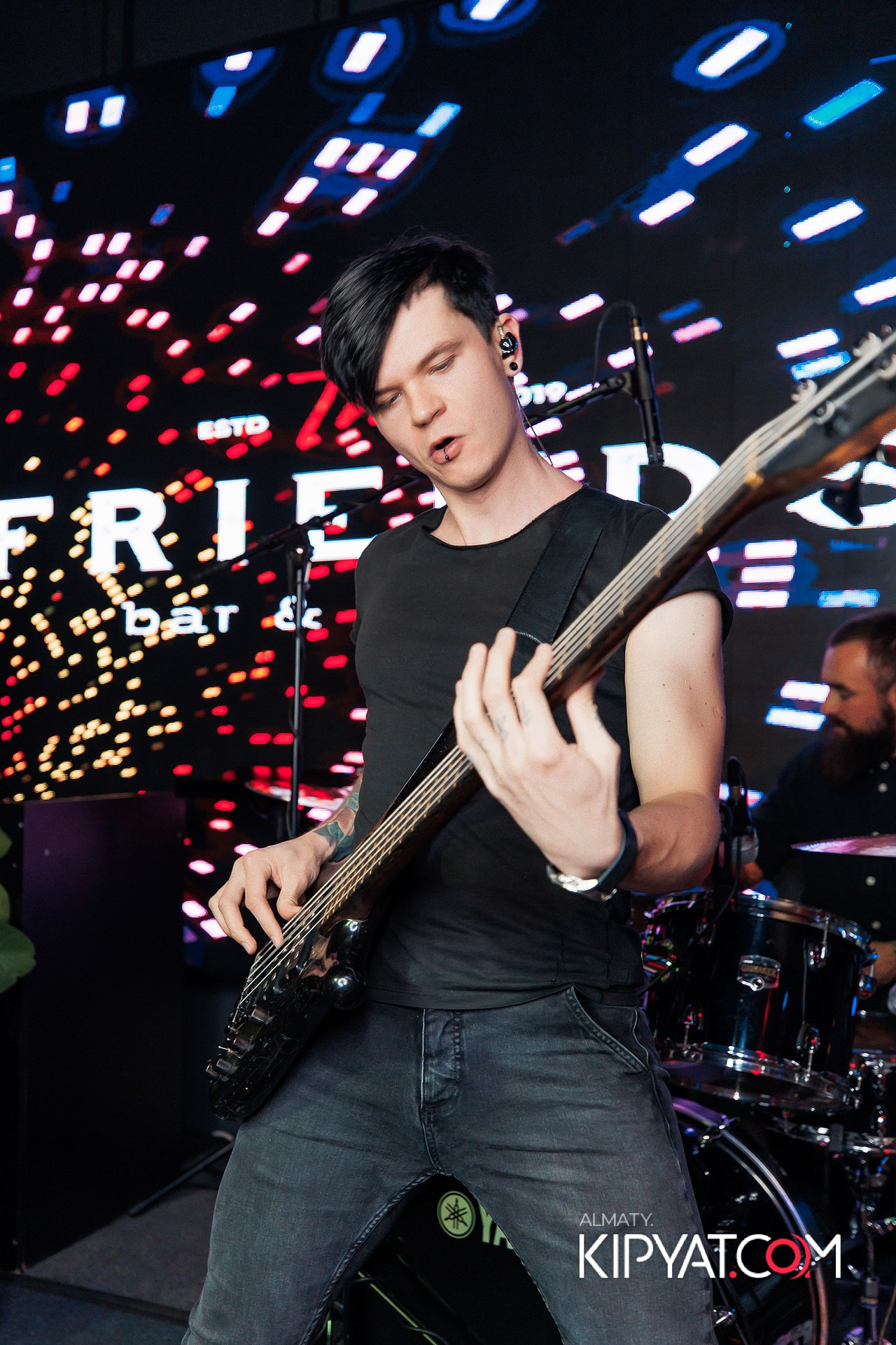 FRIENDS TERRACE & BAR. КИПЯТКОМ АЛМАТЫ! Фотосъемка мероприятий в Алматы