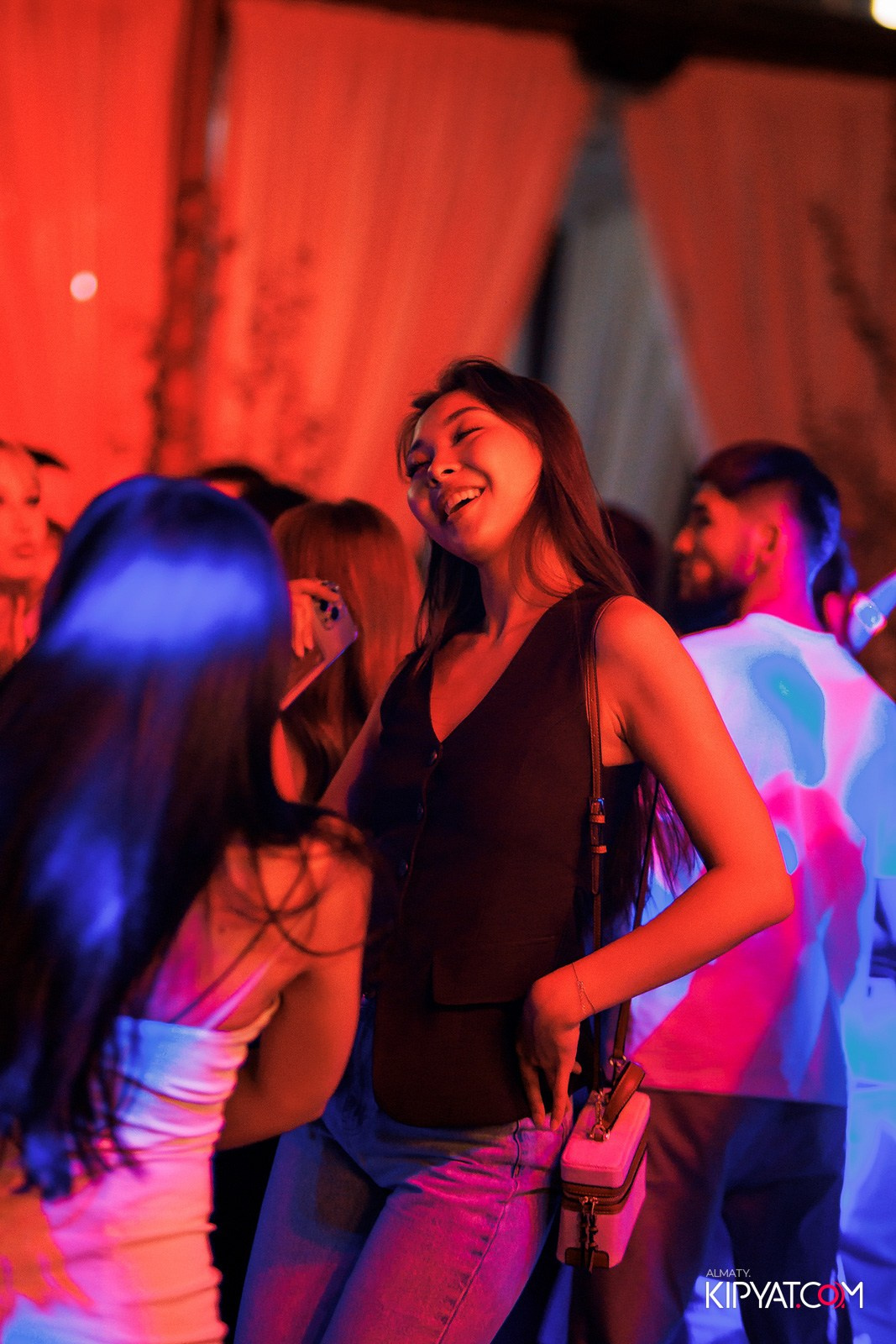 EVENT BAR. КИПЯТКОМ АЛМАТЫ!