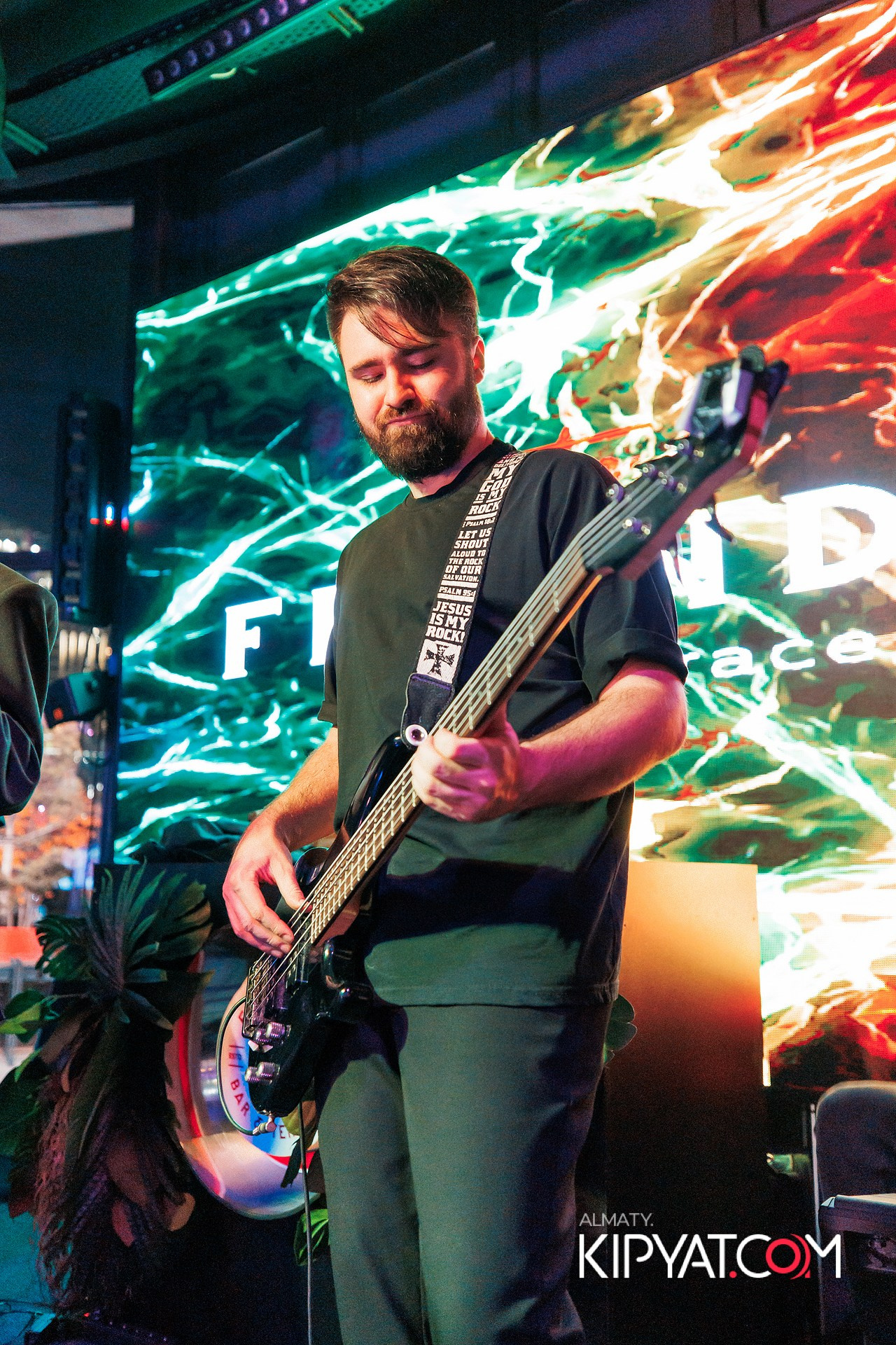 FRIENDS BAR & TERRACE. КИПЯТКОМ АЛМАТЫ! Фотосъемка мероприятий в Алматы