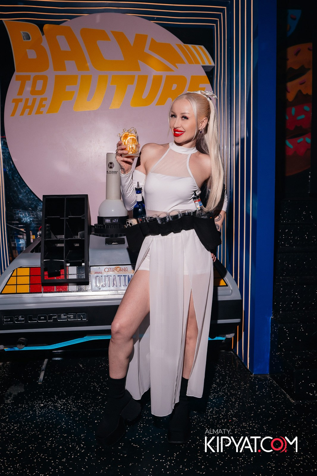 SANTA BARBARA — ВЫСТУПЛЕНИЕ LIZWI. КИПЯТКОМ АЛМАТЫ!