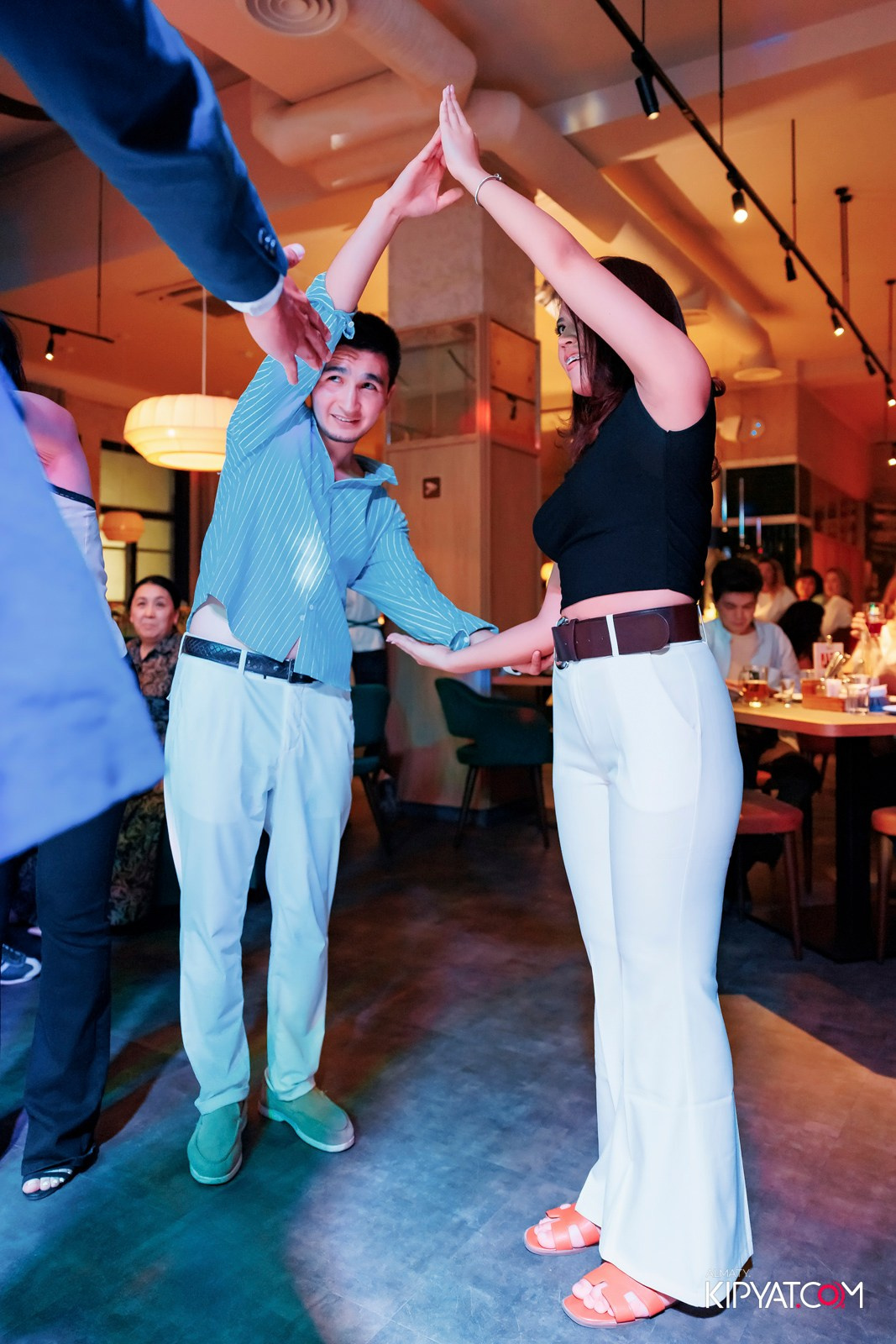 ALEM В PINTA НА ТУЛЕБАЕВА. КИПЯТКОМ АЛМАТЫ!