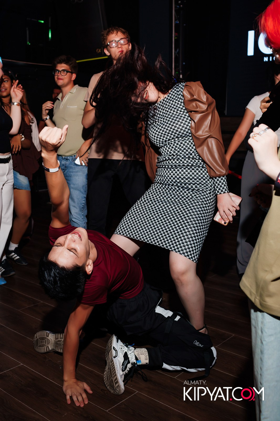 НОЧНОЙ КЛУБ ICON. КИПЯТКОМ АЛМАТЫ!