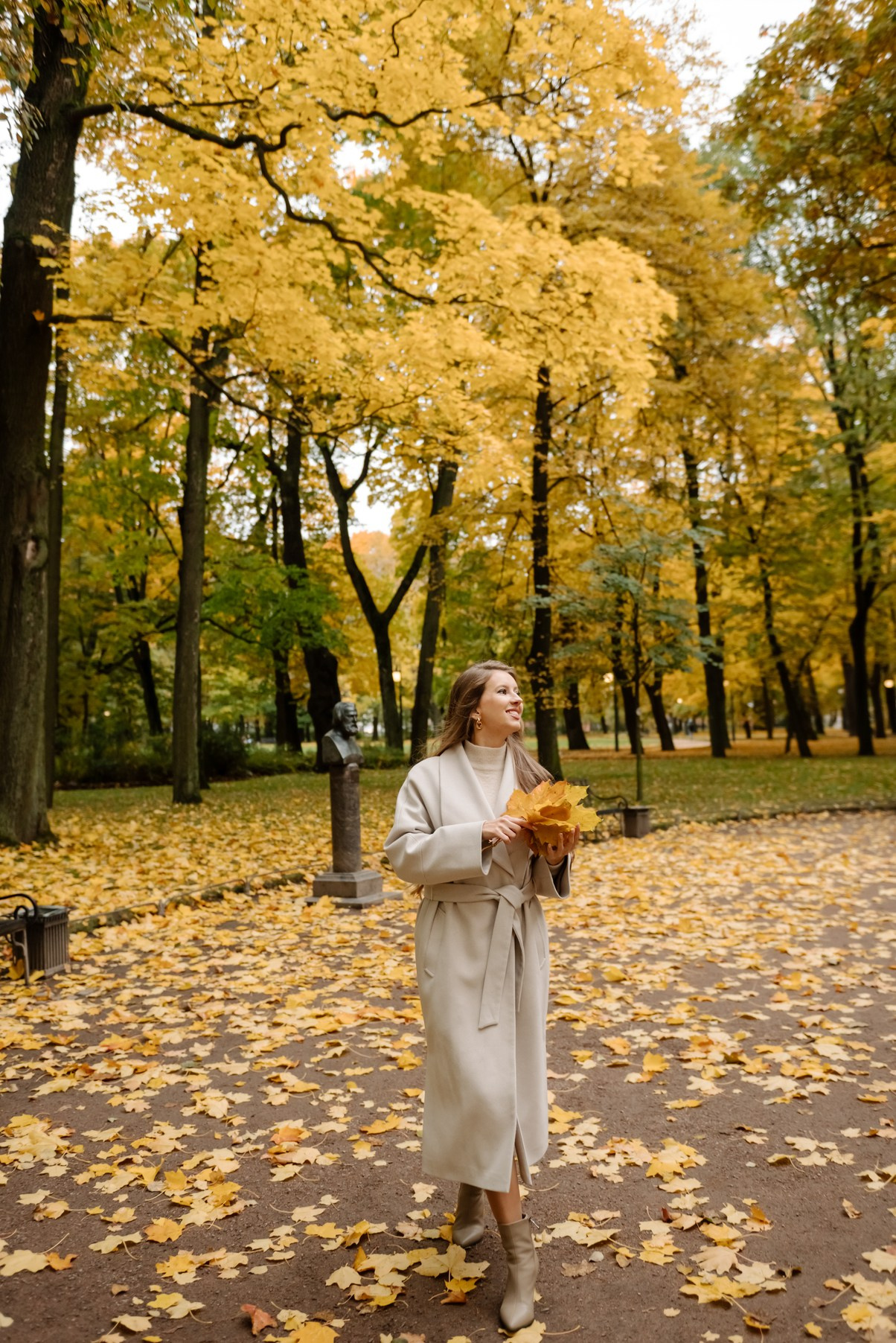 Осенняя фотосессия в Питере в Михайловском саду. Свадебный и сеейный фотограф в Санкт-Петербурге Елена Худякова