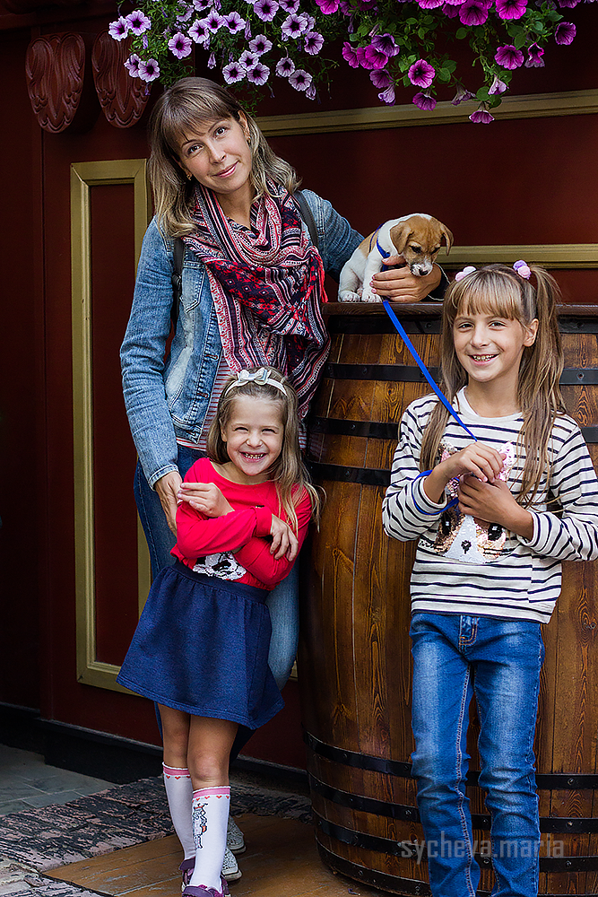 Семейная фотосессия у Английского посольства. Детский и семейный фотограф, фотограф мероприятий Нижний Новгород