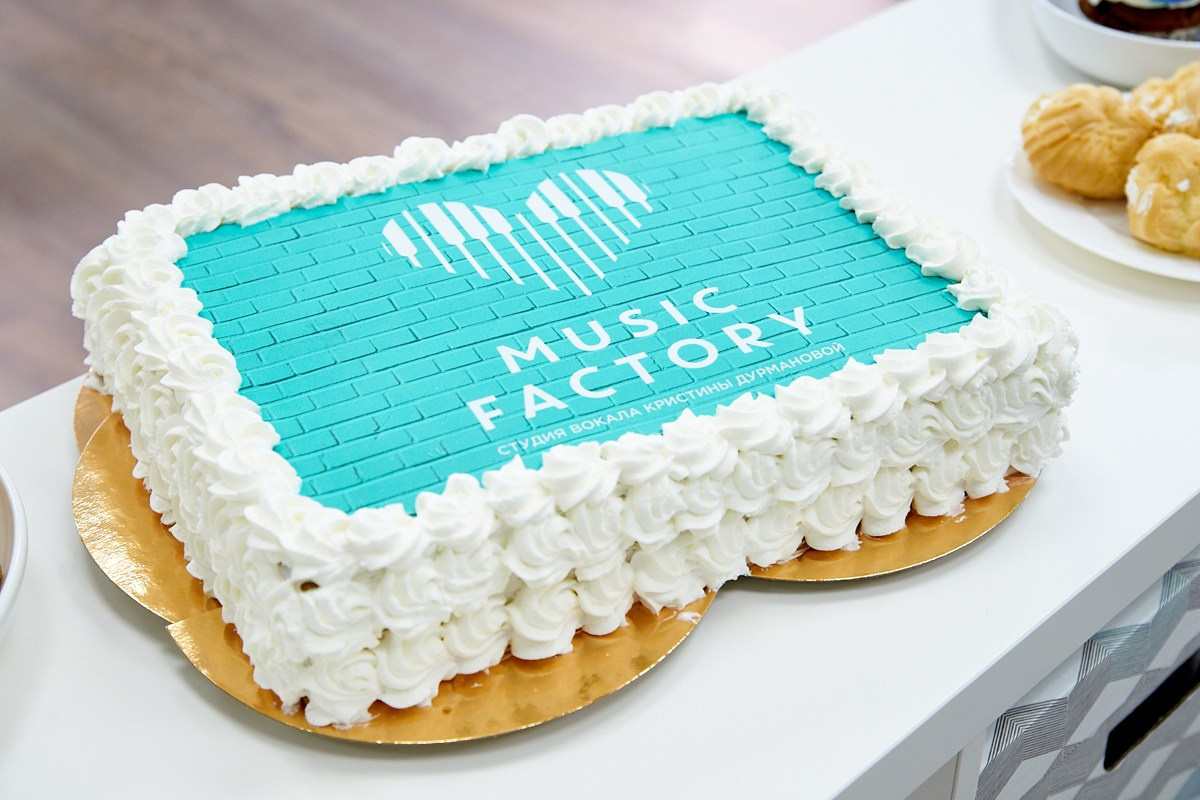 Репортаж с открытия школы вокала Кристины Дурмановой. Репортажный и женский фотограф в Новосибирске