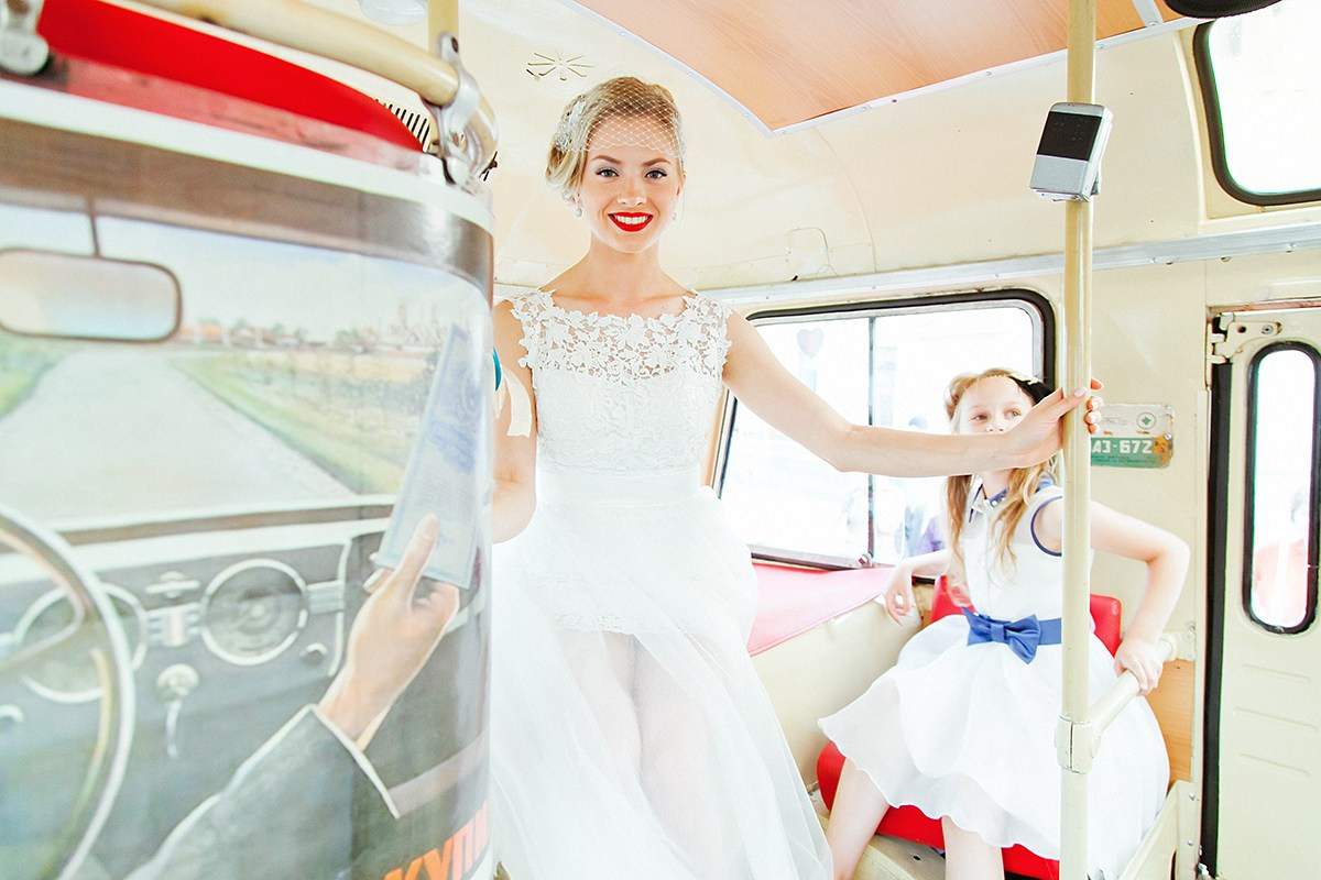 Москва. Свадебная романтическая прогулка Лены и Эндрю. Фотограф крещение венчание в Петербурге! Помогает подобрать храм и посоветовал душевного батюшку в СПб