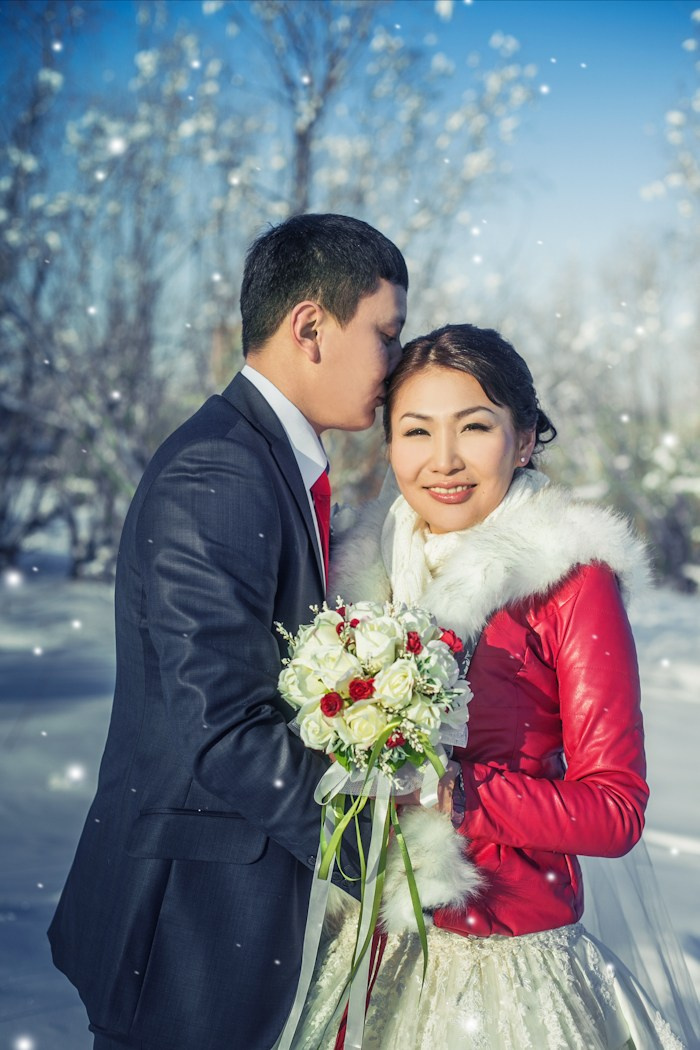 Зимнее свадебное фото. Фотограф Надежда Куин, Якутск