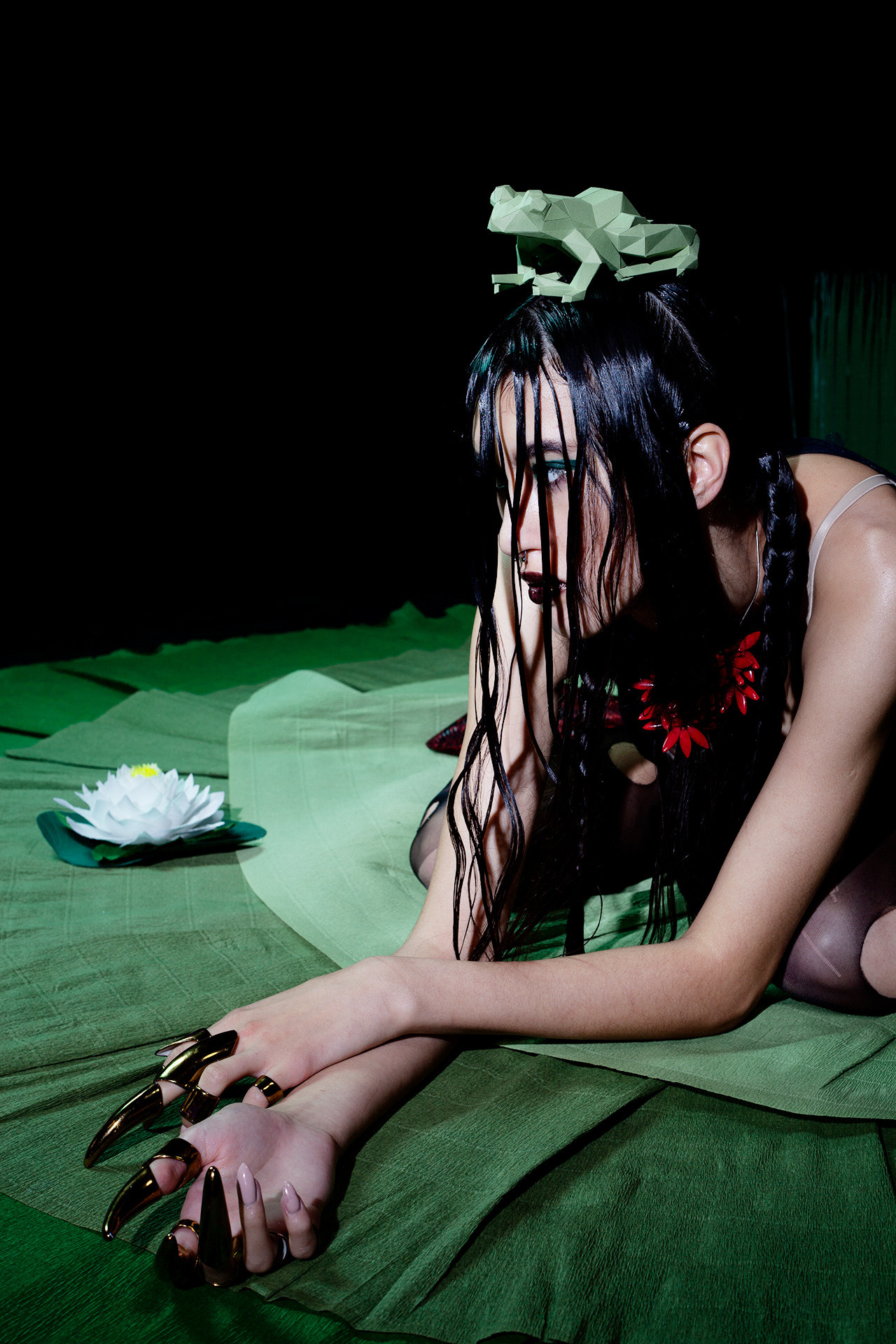 The SWAMP. Alyona Pukhanova — photographer, stylist, 3d designer, artist — Tbilisi, Georgia