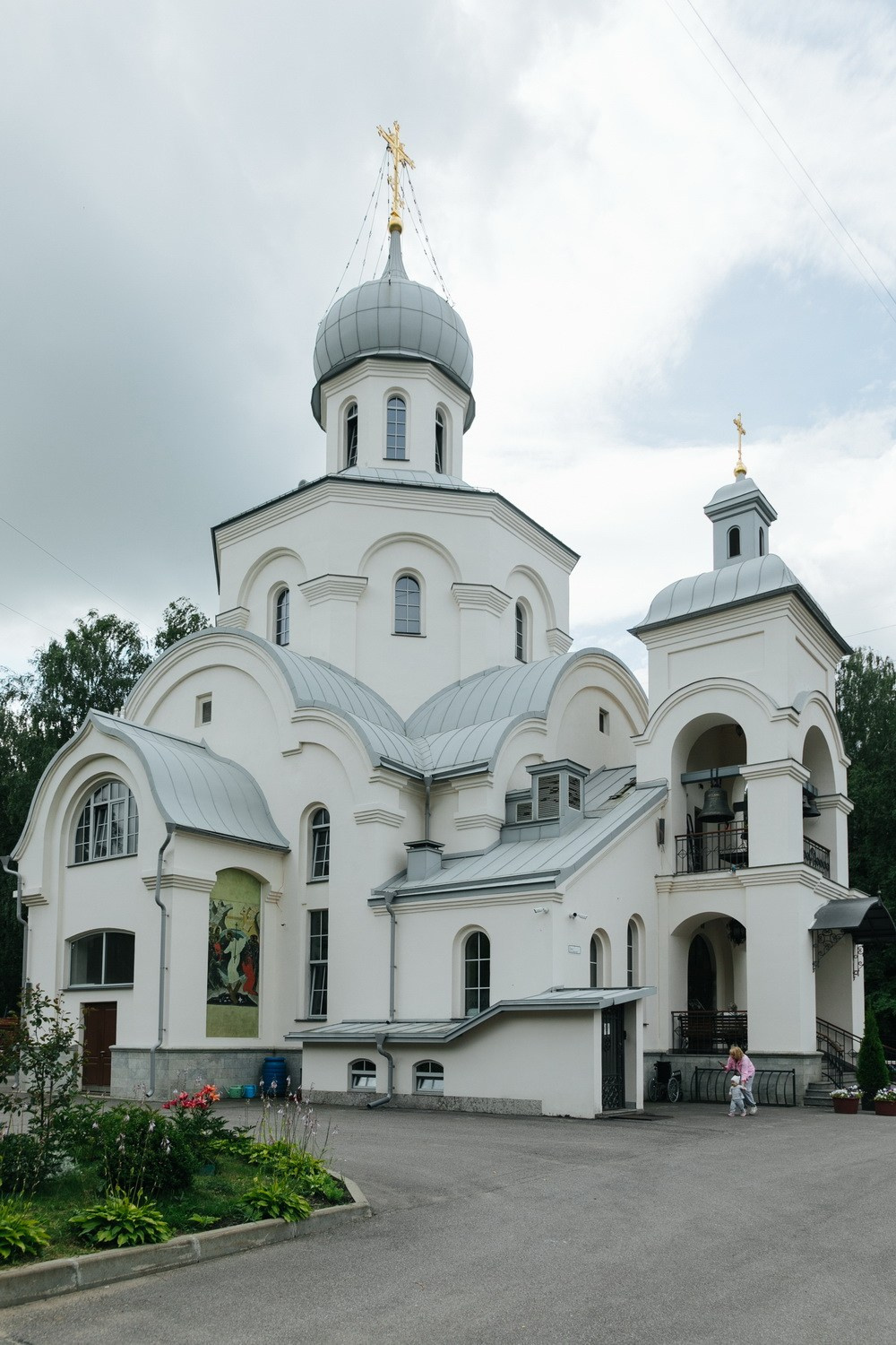 Крещение Церковь Тихвинской иконы Божией Матери. Фотограф на крещение в Санкт Петербурге