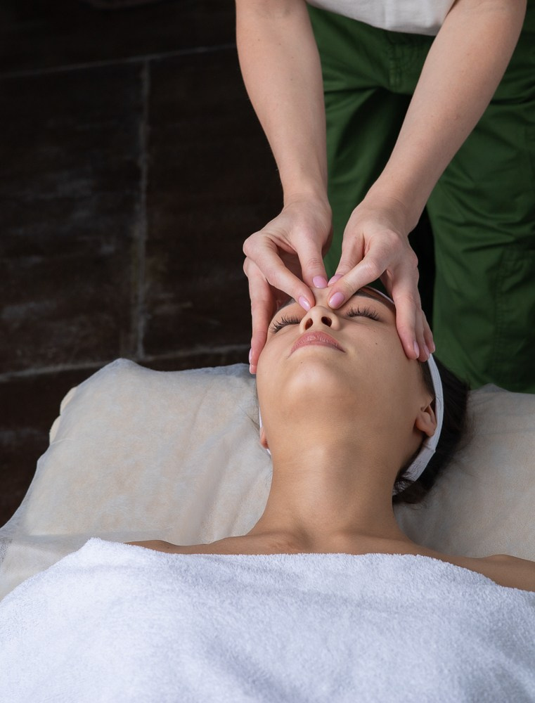 Массаж. Семейный и Свадебный фотограф в Сочи