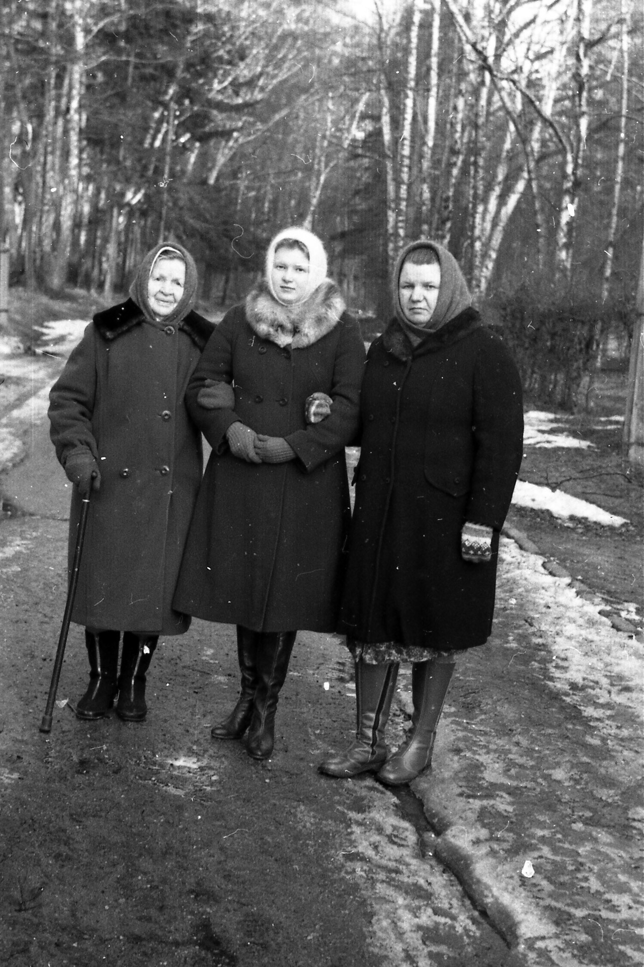 11 — Пинг-понг и зимнее побережье. Михаил Барановский