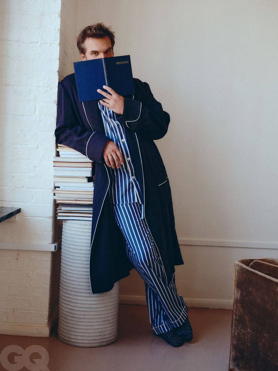 НОВЫЕ СЪЕМКИ В СТУДИИ — ОН (ПЛАН)