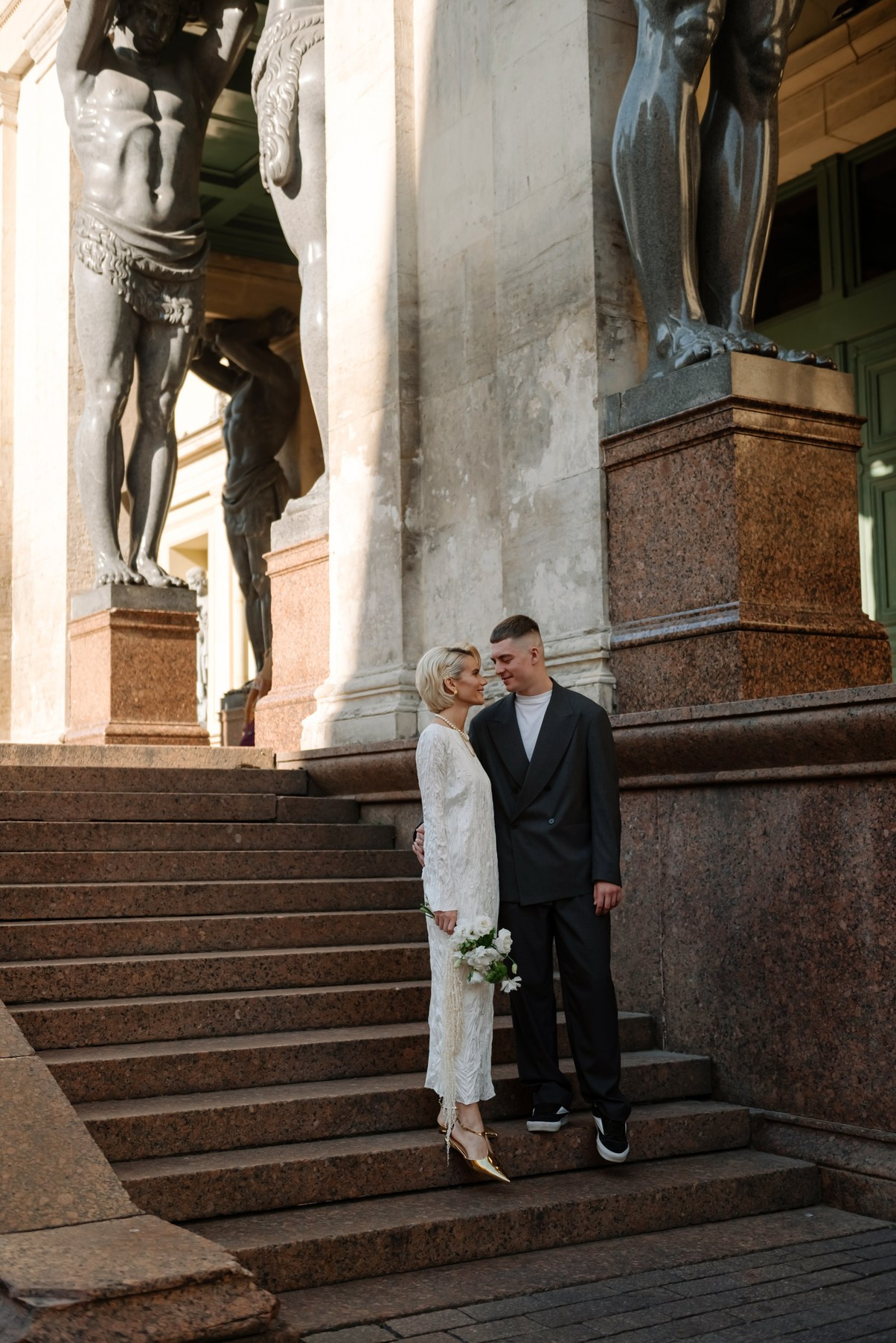 Прогулка у Атланов. Свадебный и сеейный фотограф в Санкт-Петербурге Елена Худякова