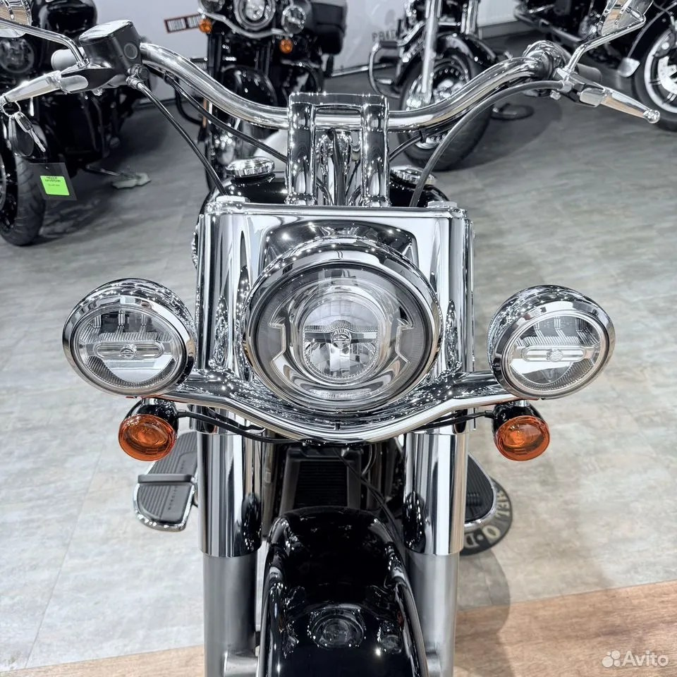 2018 Softail Deluхе 107 АВS Vivd Black. Hello Davidson, Москва. Только хорошие мотоциклы…
