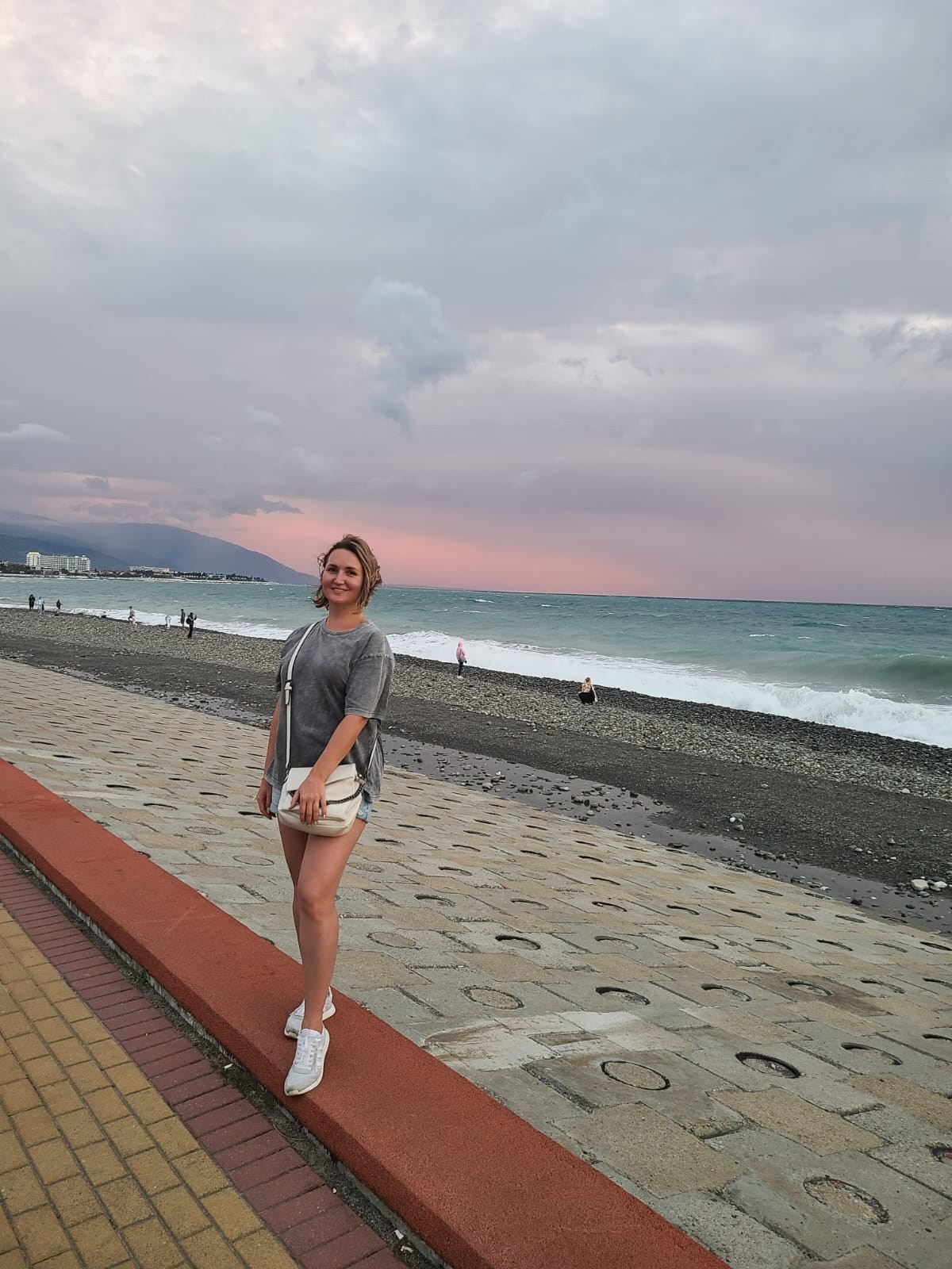 Модели для съёмок товаров на маркетплейсах. Фотограф Татьяна Марсуверских Жуковский. Фотограф для маркетплейсов, фотоуслуги в Жуковском Татьяна Марсуверских