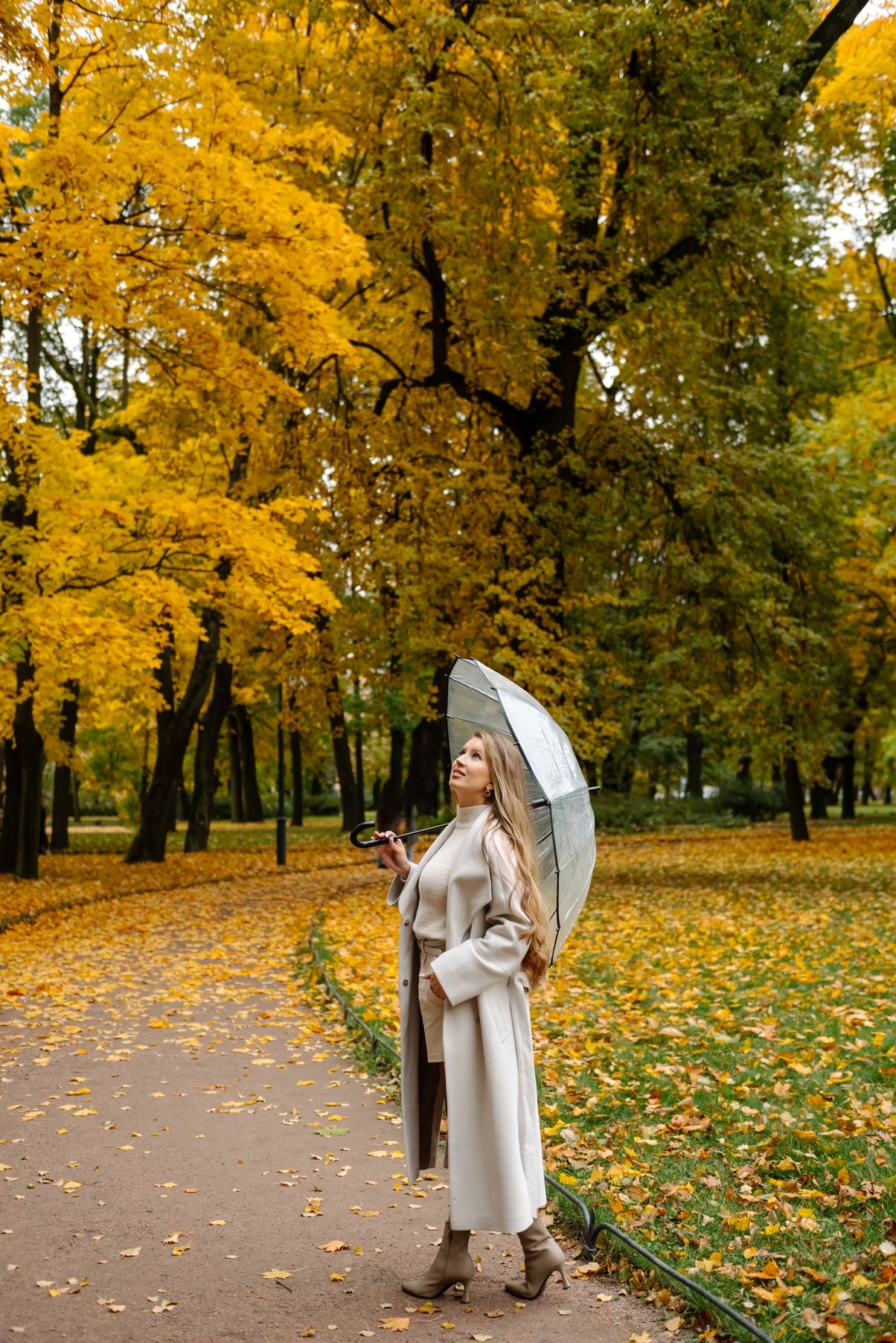 Осенняя фотосессия в Питере в Михайловском саду. Свадебный и сеейный фотограф в Санкт-Петербурге Елена Худякова