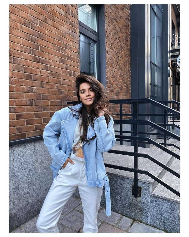 Локация в бизнес-центре — лифтовый холл и коридоры