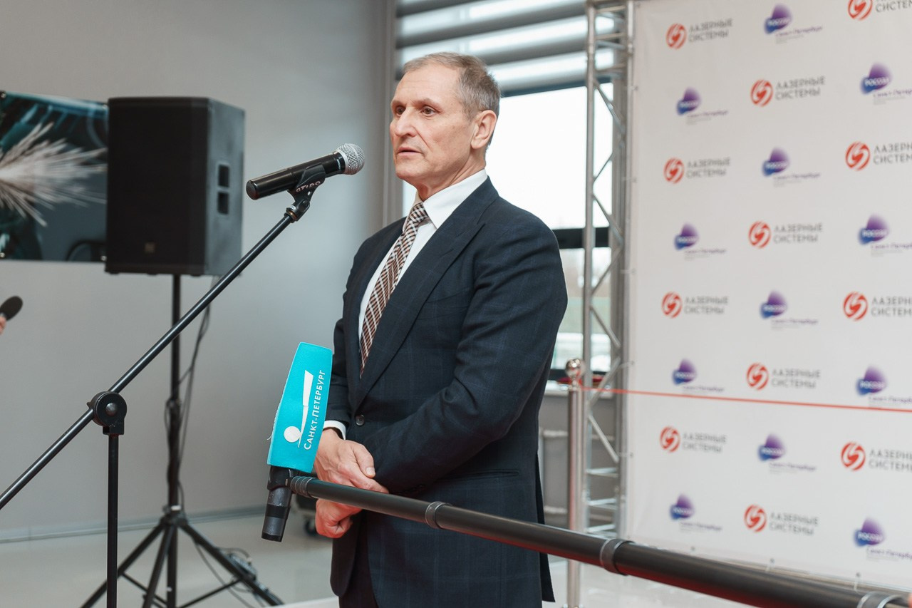 Лазерные системы. Фотограф Миланазавр